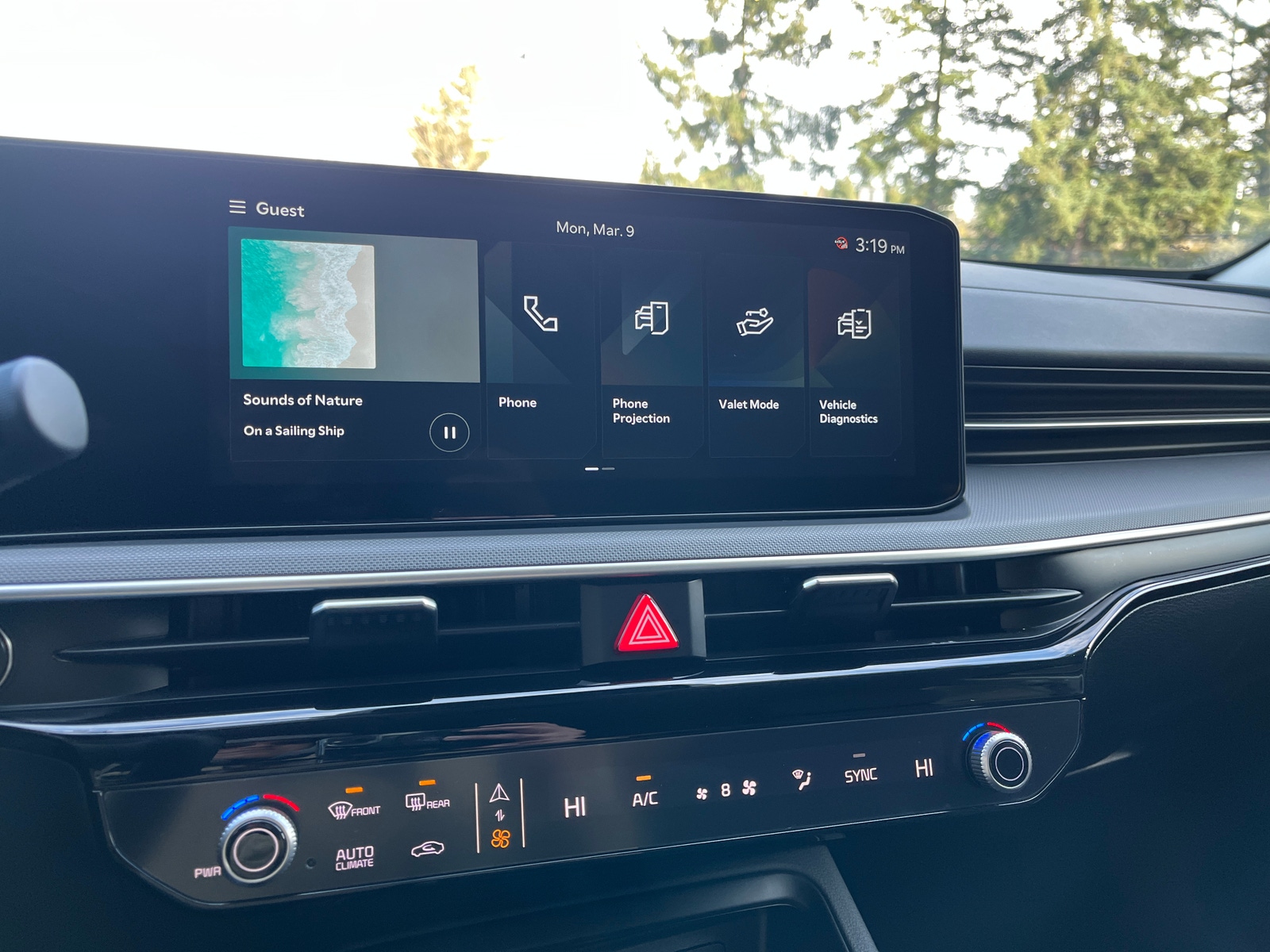 Thumbnail: 2025 Kia K5 - 4