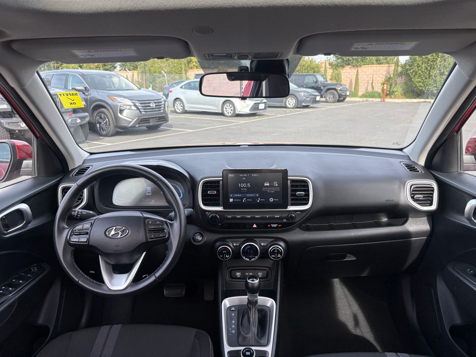 Thumbnail: 2025 Hyundai Venue - 3