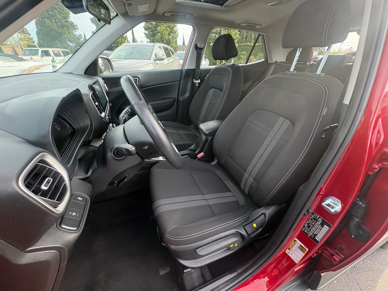 Thumbnail: 2025 Hyundai Venue - 2