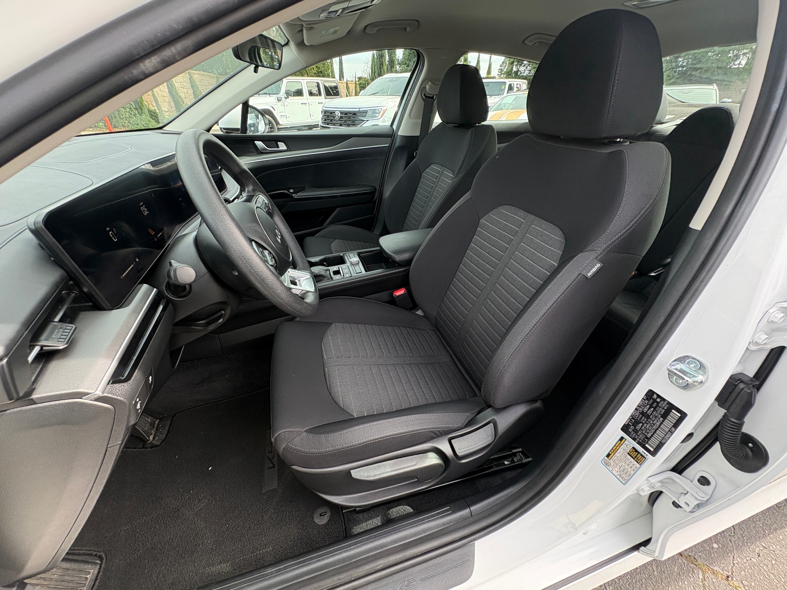 Thumbnail: 2025 Kia K5 - 2