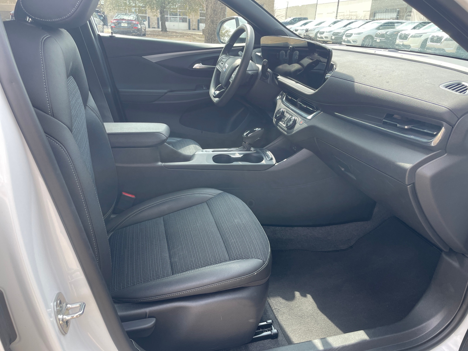 Thumbnail: 2025 Buick Envista - 2