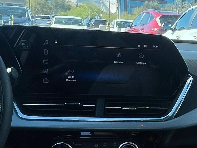 Thumbnail: 2025 Chevrolet Trax - 4