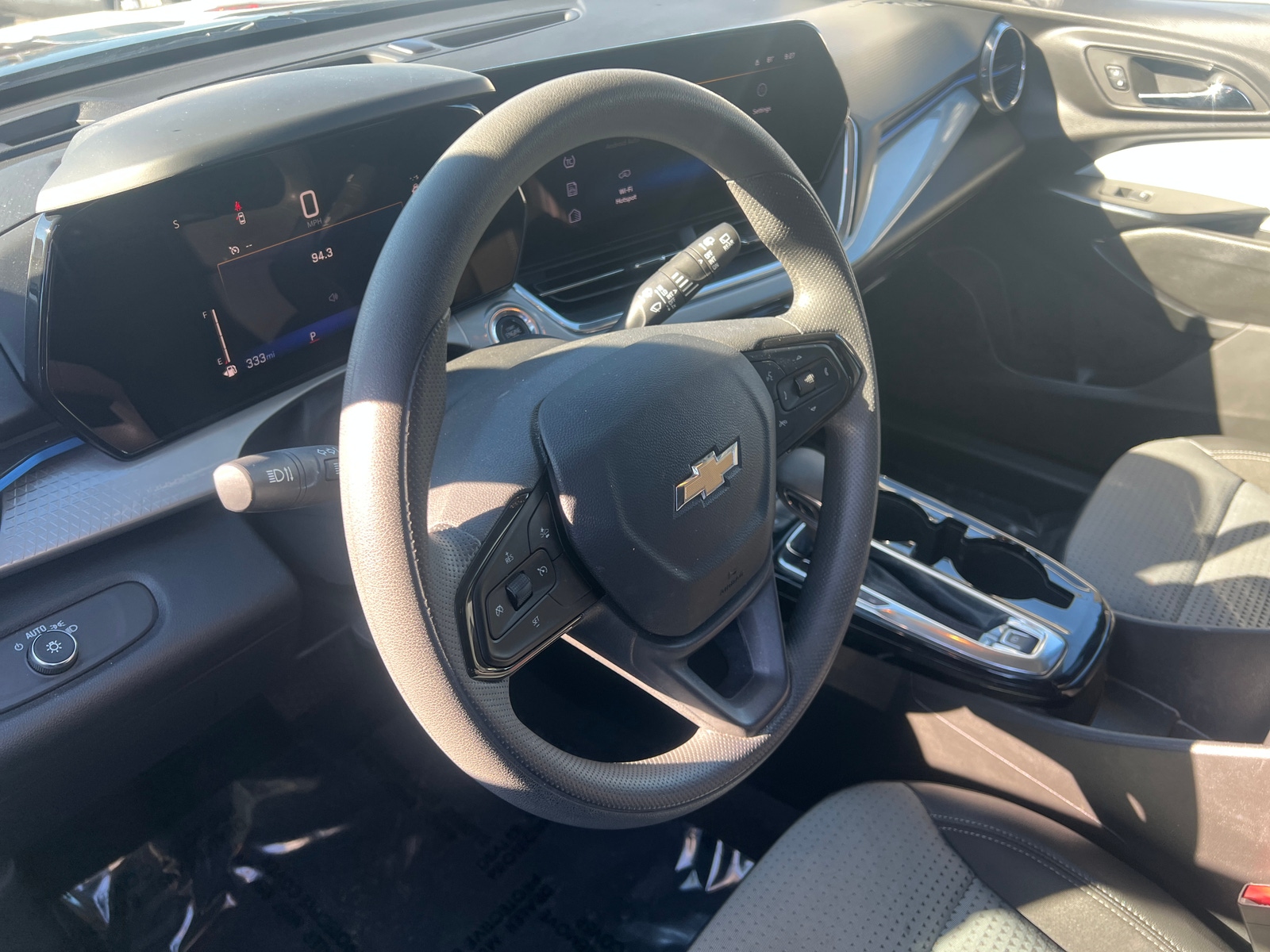 Thumbnail: 2025 Chevrolet Trax - 5