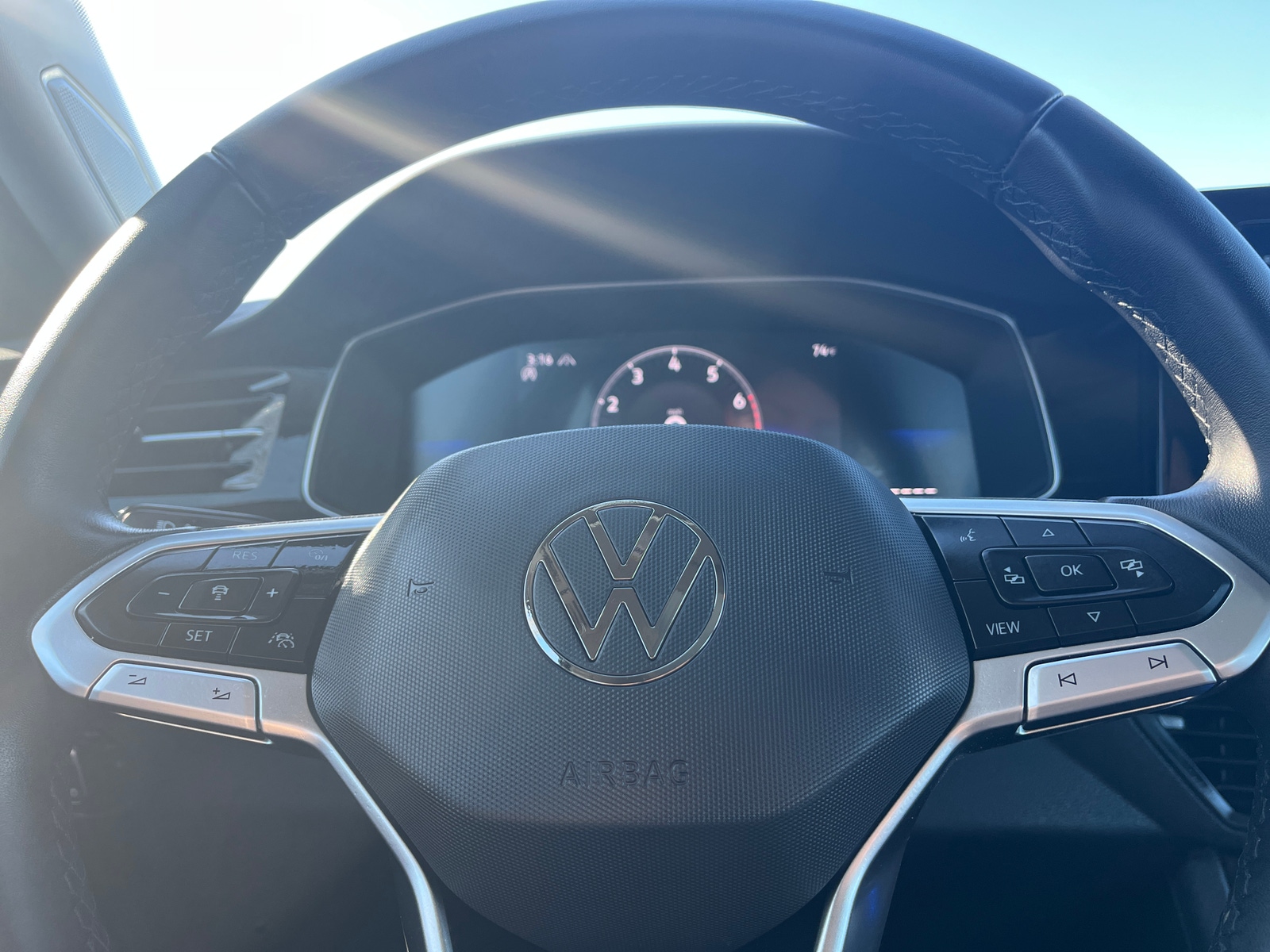 Thumbnail: 2025 Volkswagen Jetta - 4