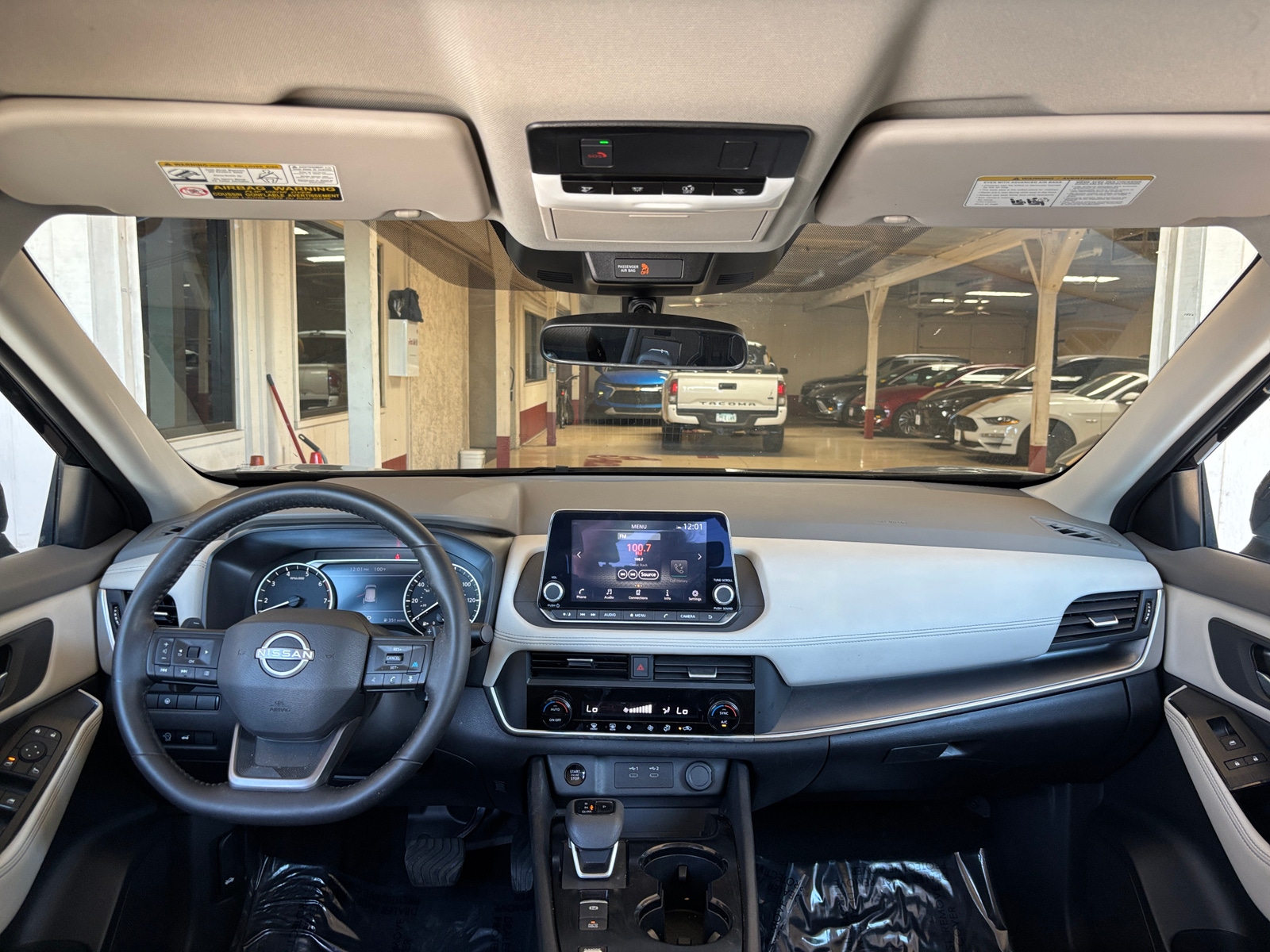 Thumbnail: 2025 Nissan Rogue - 3