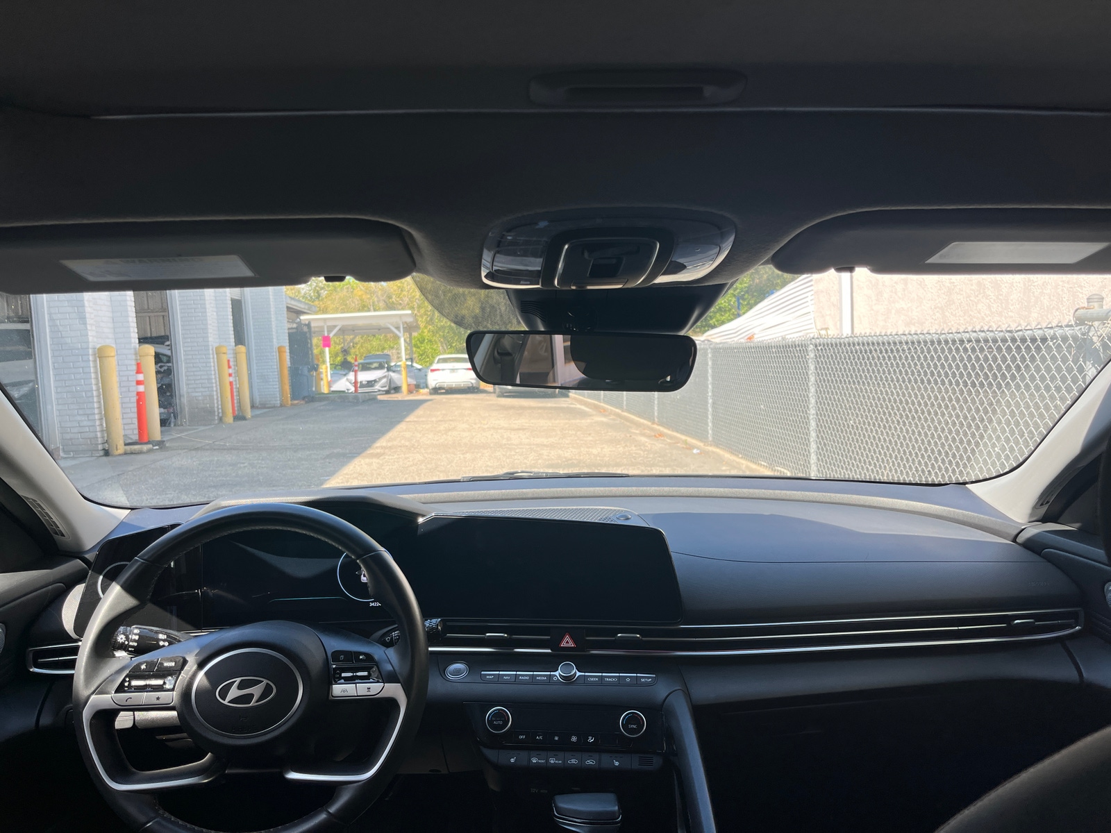 Thumbnail: 2025 Hyundai Elantra - 3