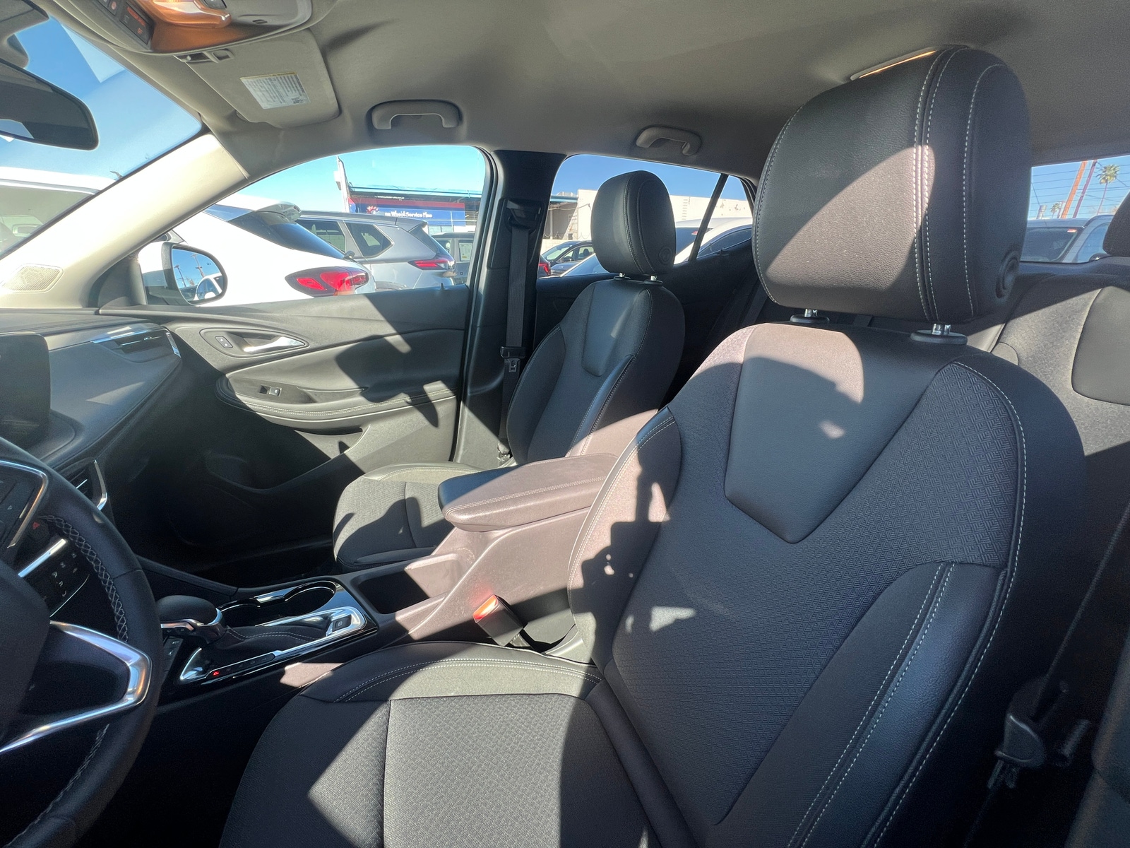 Thumbnail: 2025 Buick Encore GX - 2