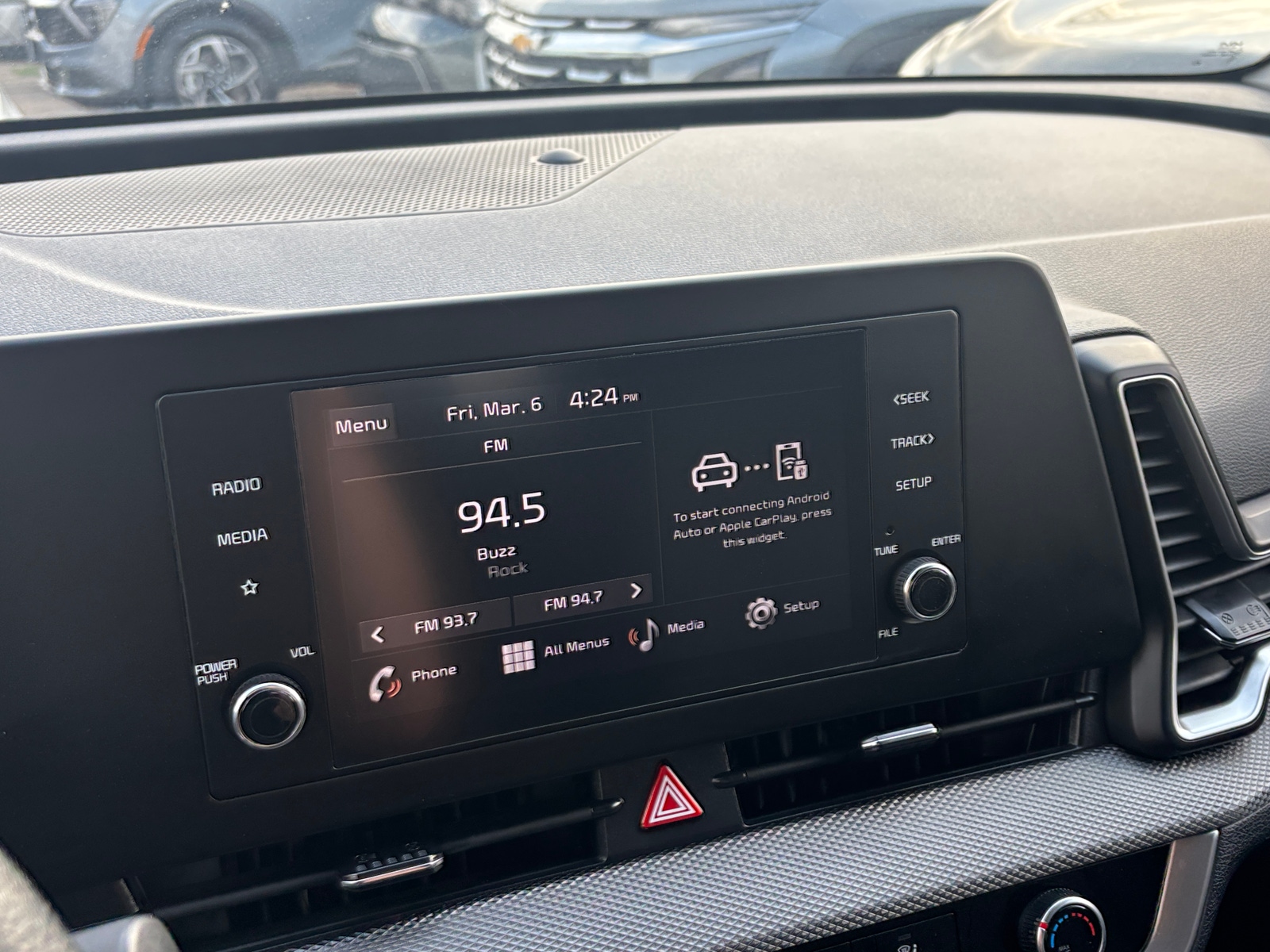 Thumbnail: 2025 Kia Sportage - 4