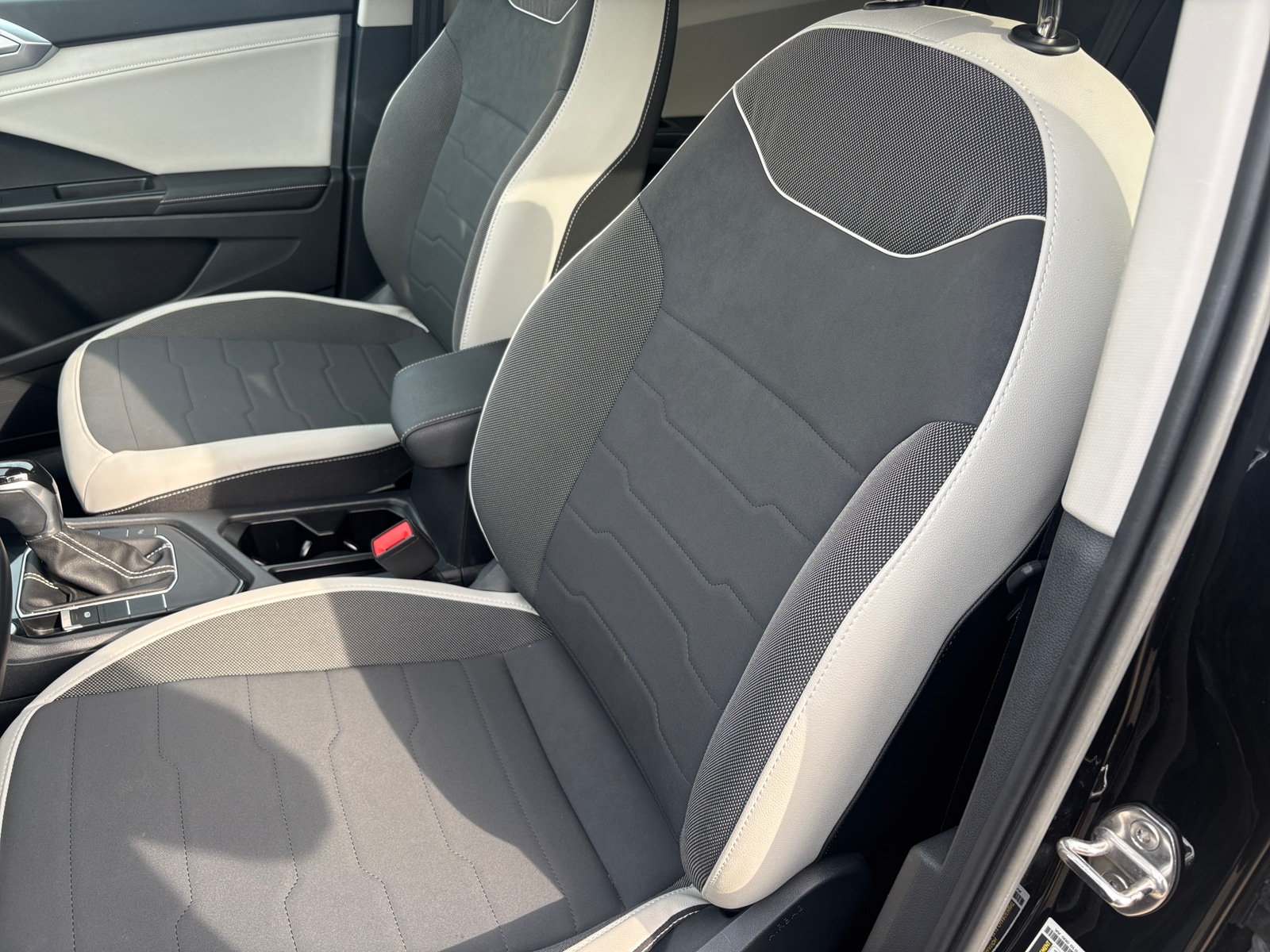 Thumbnail: 2025 Volkswagen Taos - 2