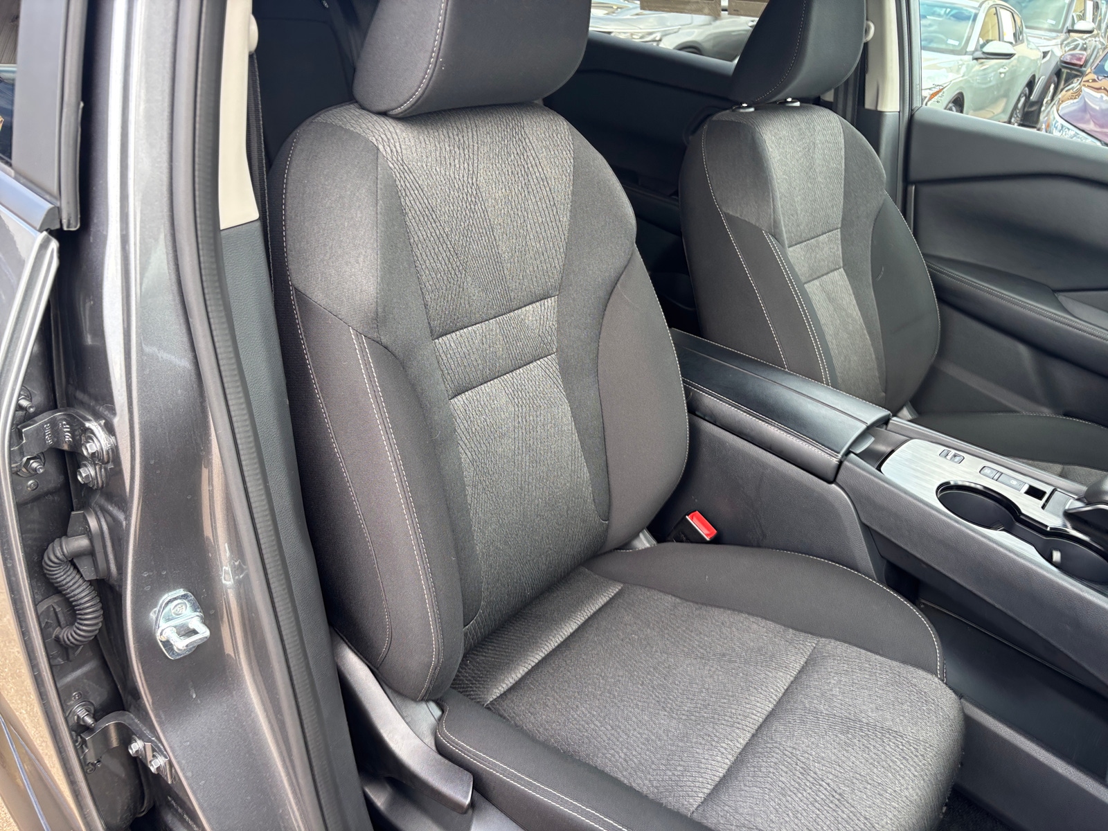 Thumbnail: 2025 Nissan Rogue - 2