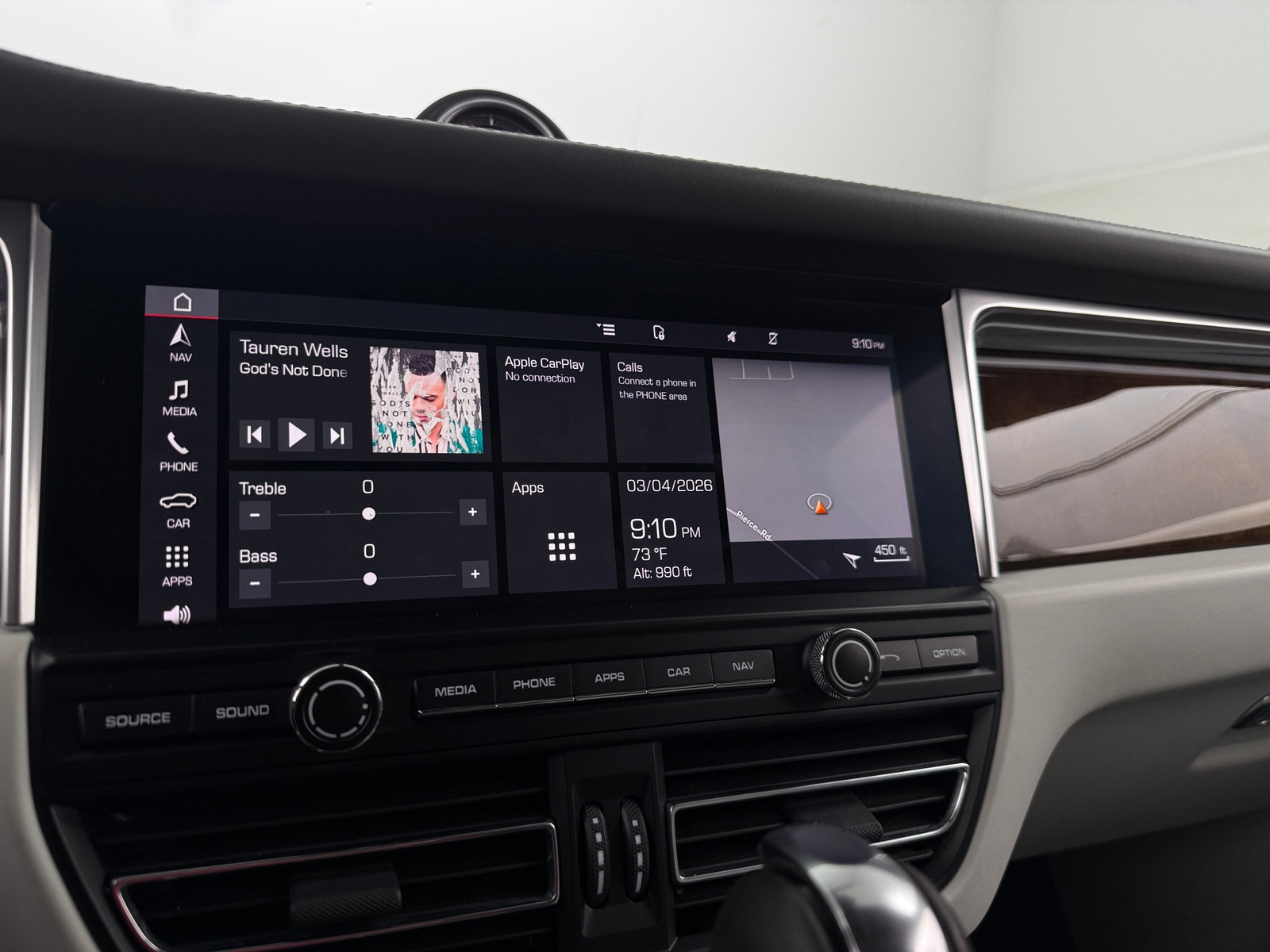 Thumbnail: 2021 Porsche Macan - 3