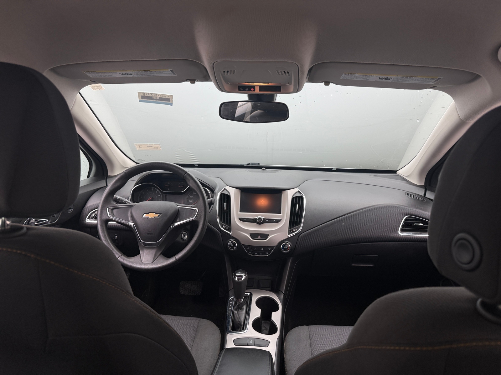 Thumbnail: 2018 Chevrolet Cruze - 3