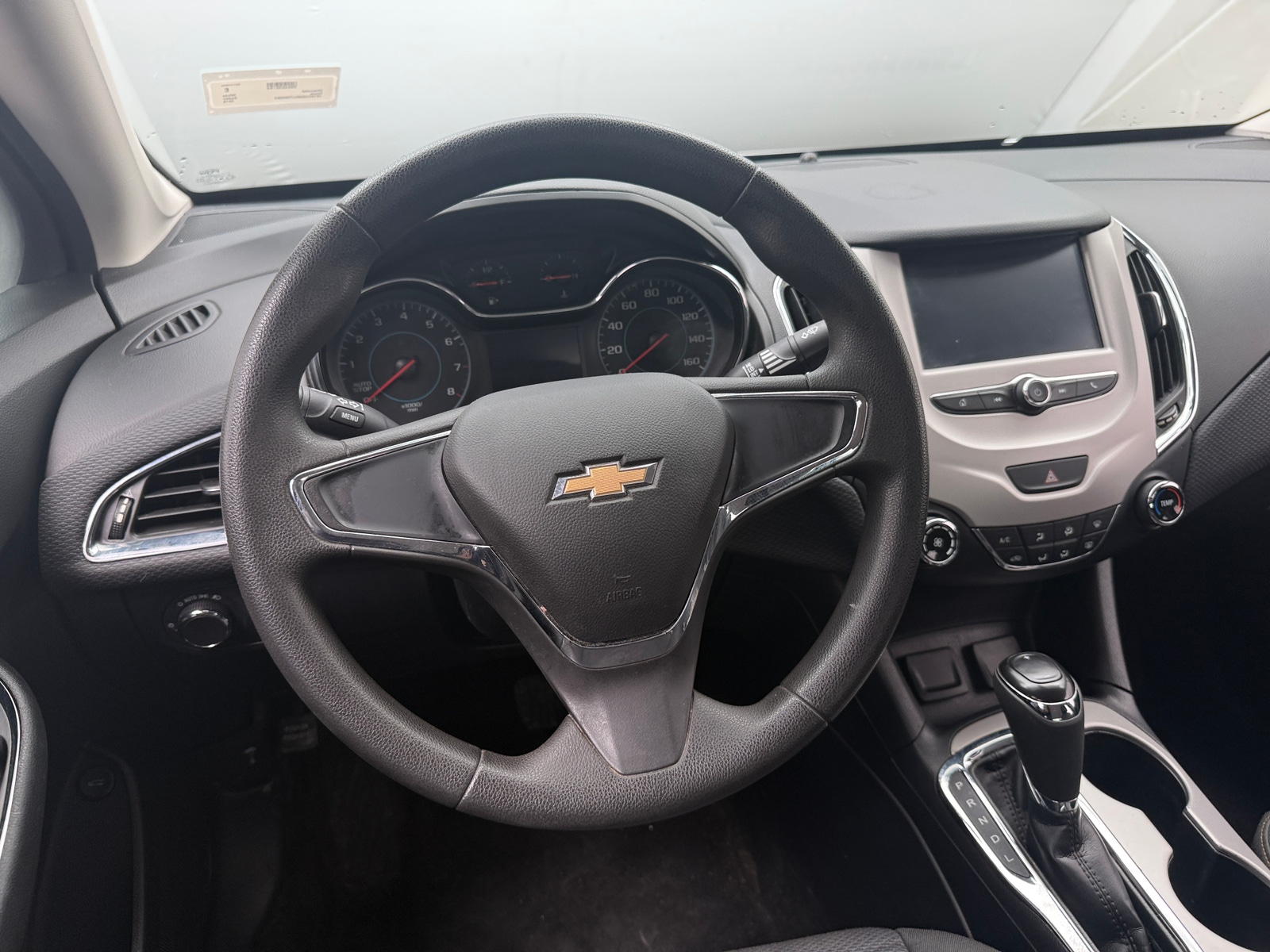 Thumbnail: 2018 Chevrolet Cruze - 5