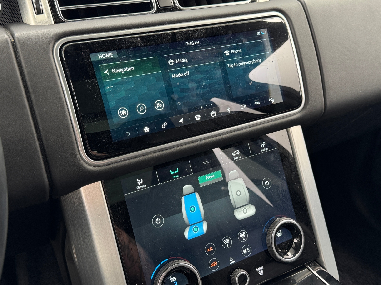 Thumbnail: 2021 Land Rover Range Rover - 3