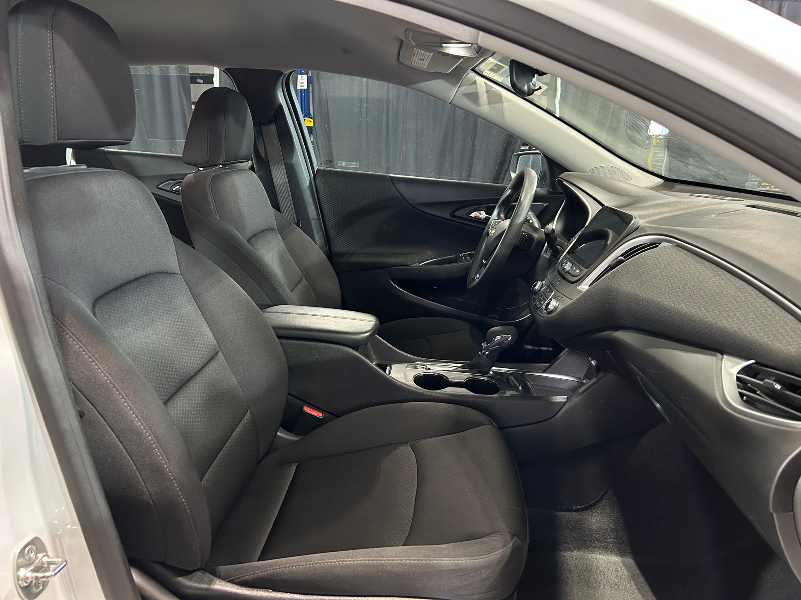 Thumbnail: 2024 Chevrolet Malibu - 2