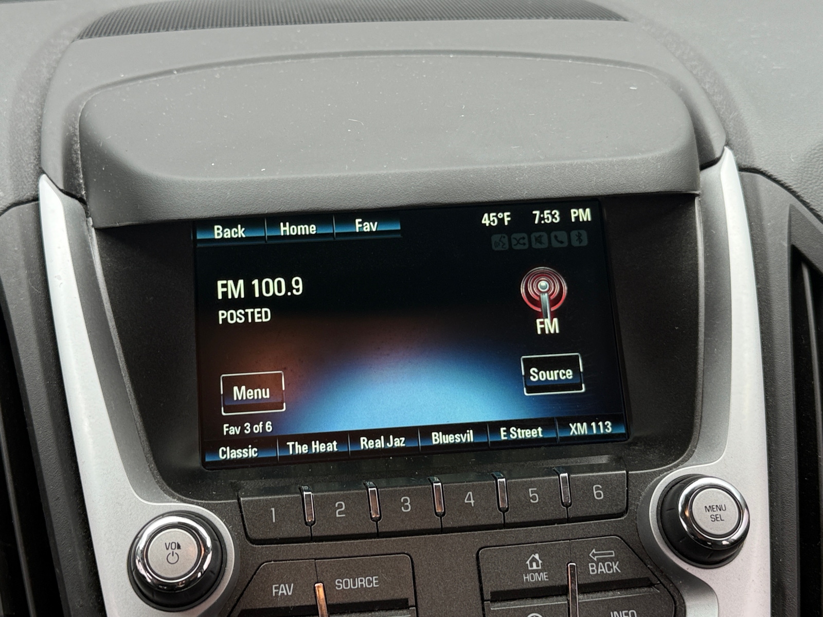 Thumbnail: 2017 Chevrolet Equinox - 4