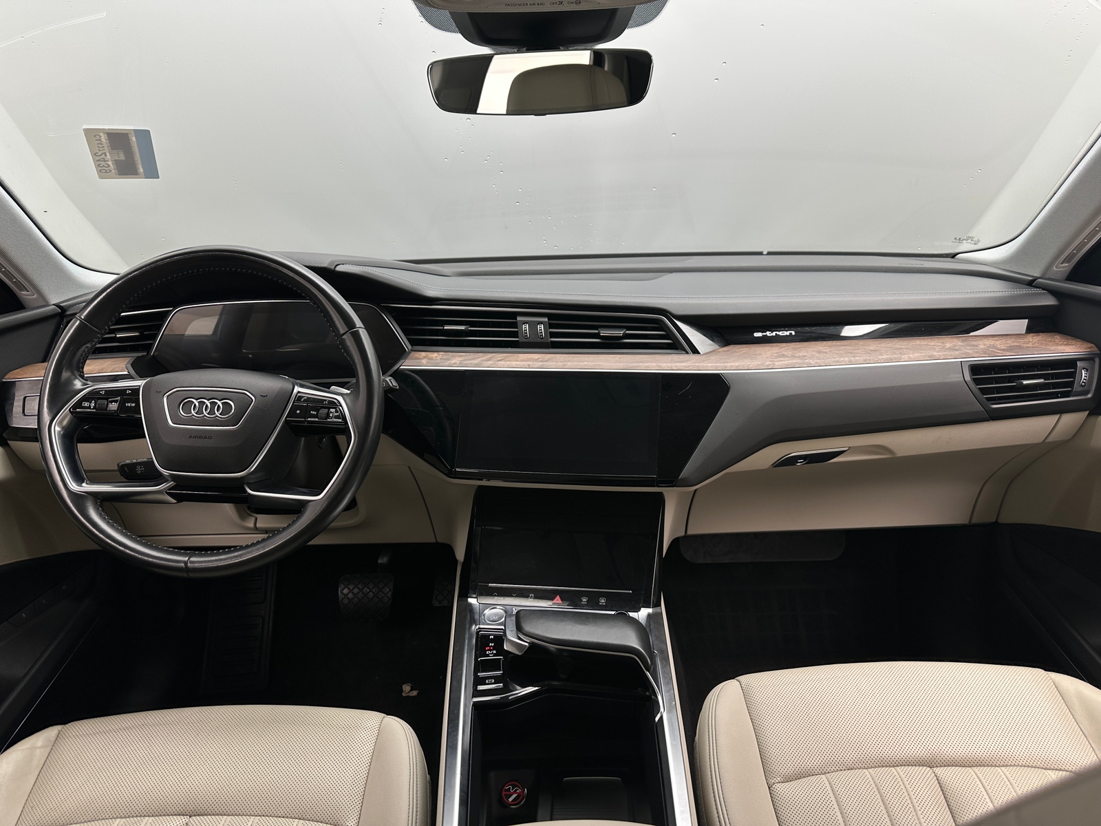 Thumbnail: 2019 Audi e-tron - 2