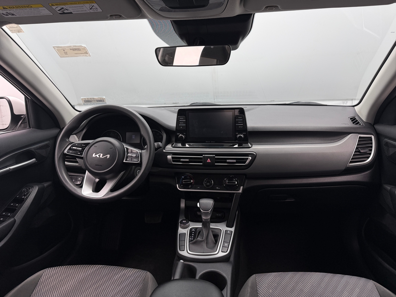 Thumbnail: 2023 Kia Seltos - 3