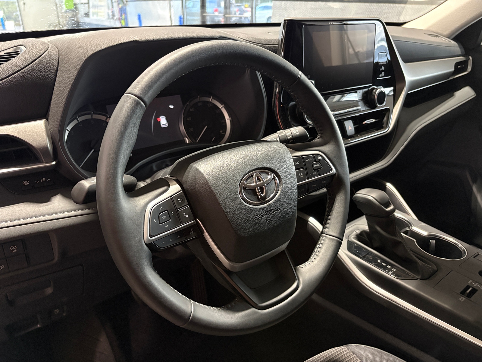 Thumbnail: 2025 Toyota Highlander - 5