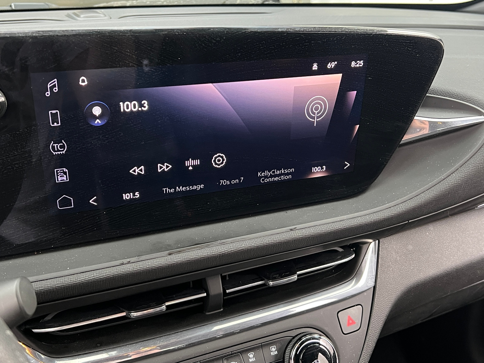 Thumbnail: 2025 Buick Envista - 4