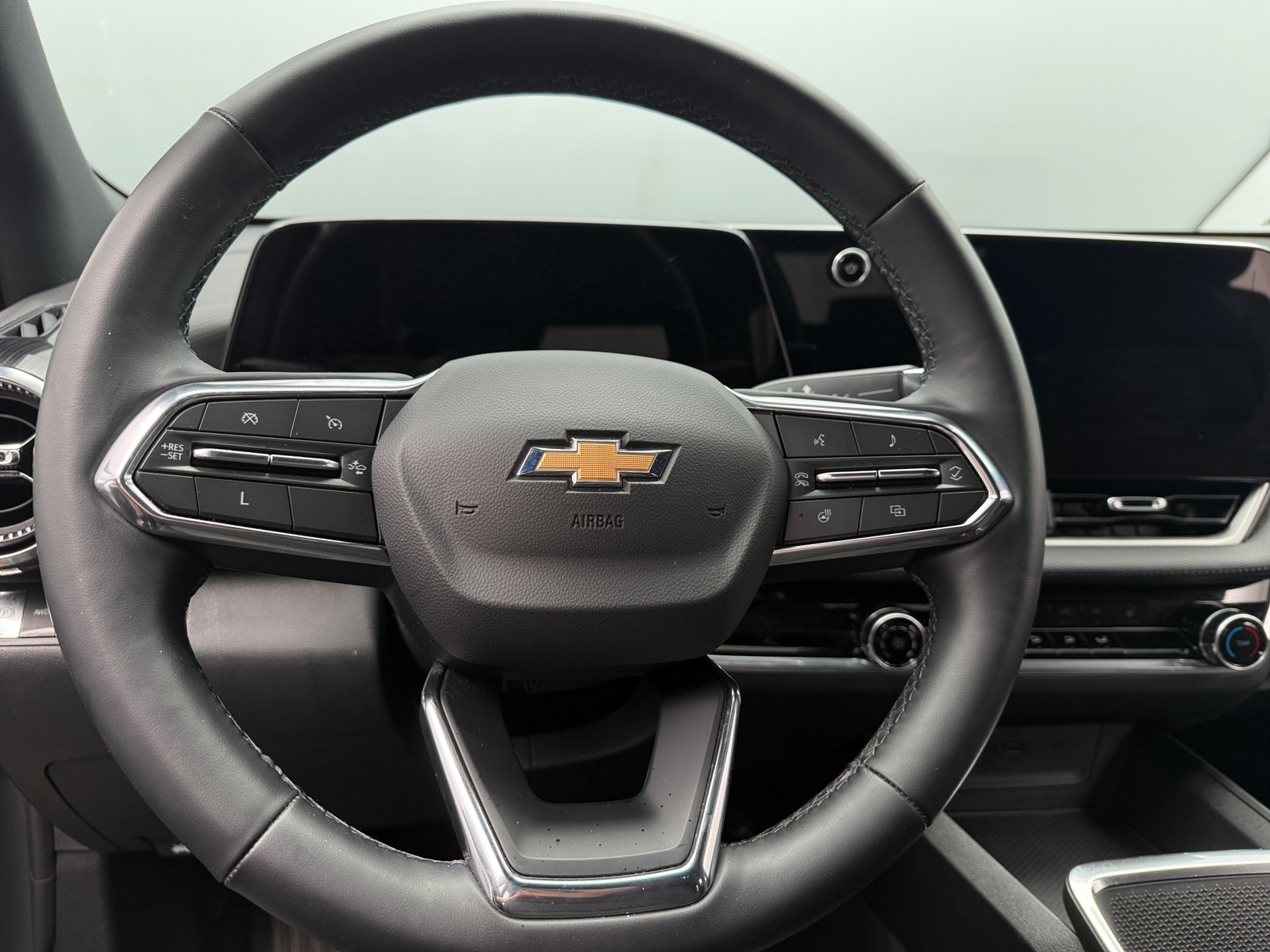 Thumbnail: 2025 Chevrolet Equinox - 5