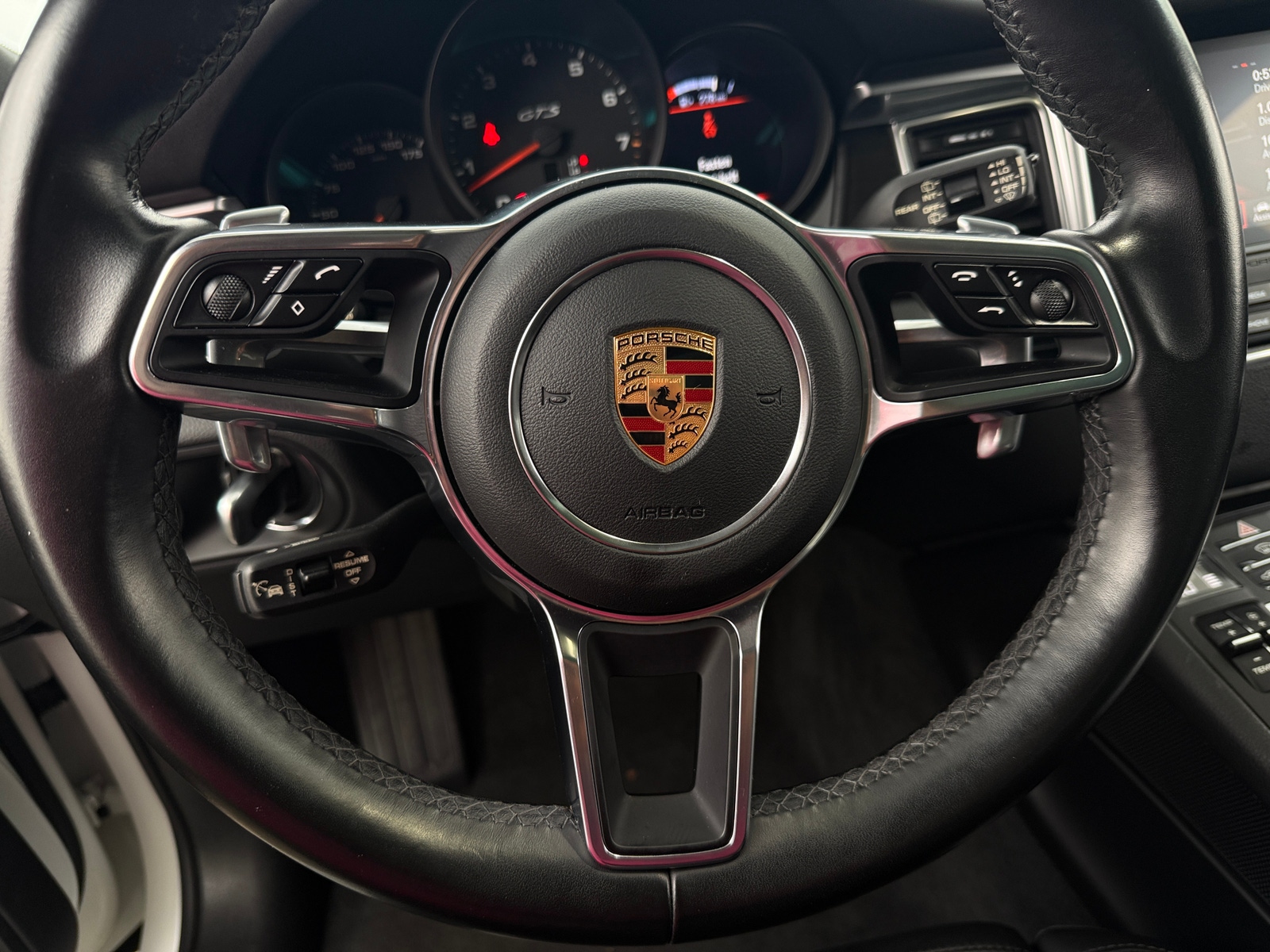 Thumbnail: 2018 Porsche Macan - 4