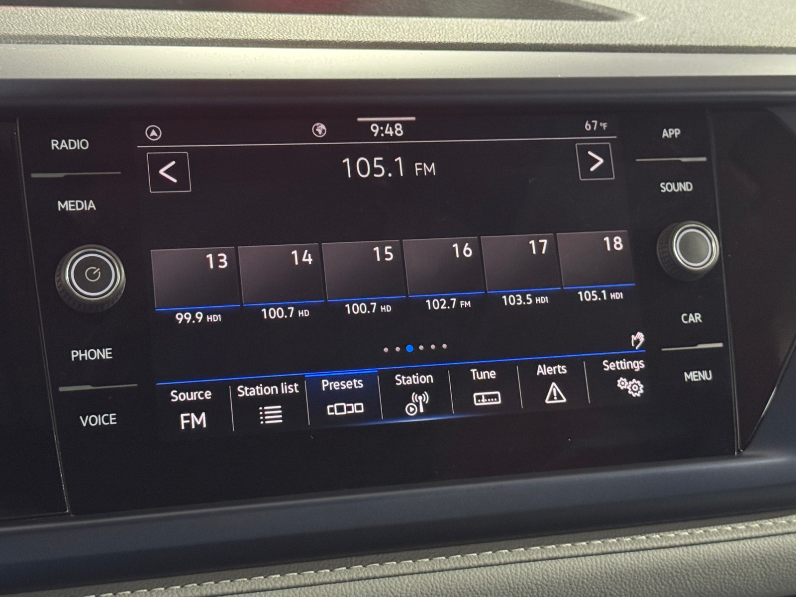 Thumbnail: 2024 Volkswagen Taos - 3