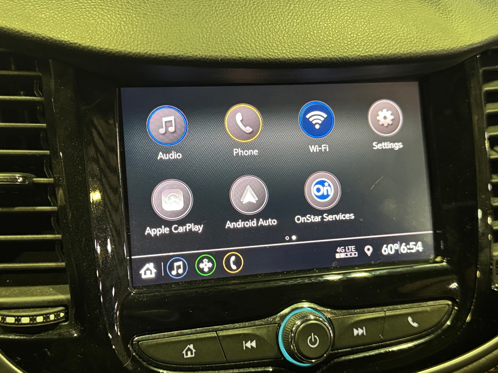 Thumbnail: 2022 Chevrolet Trax - 4