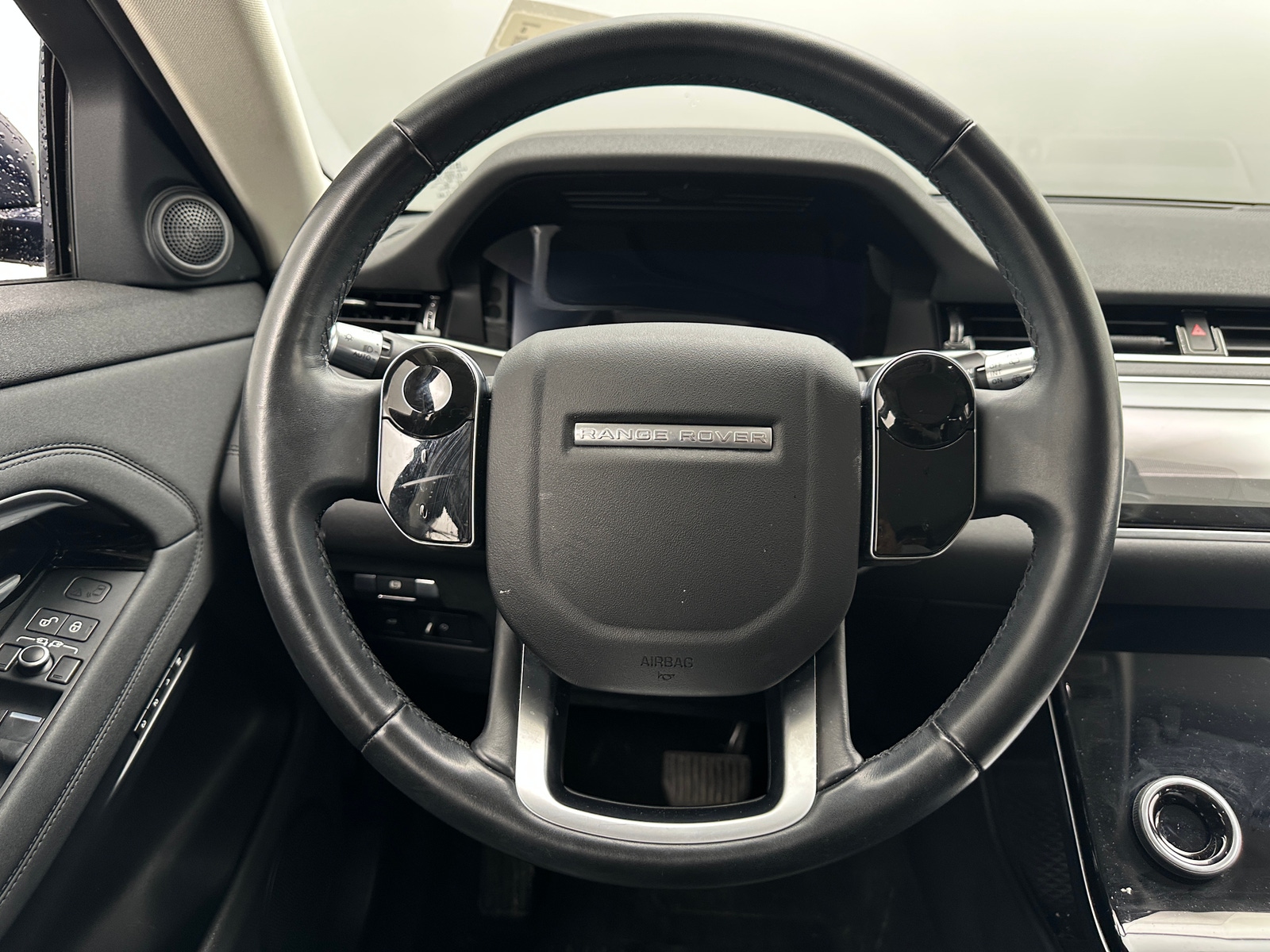 Thumbnail: 2020 Land Rover Range Rover Evoque - 4