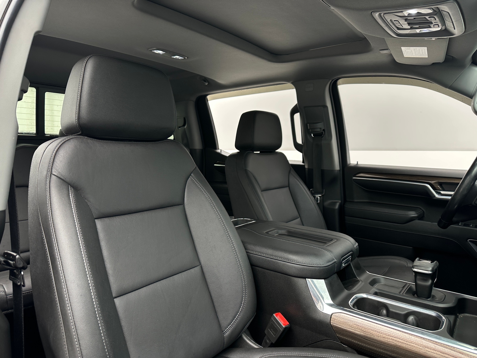 Thumbnail: 2022 Chevrolet Silverado 1500 - 2