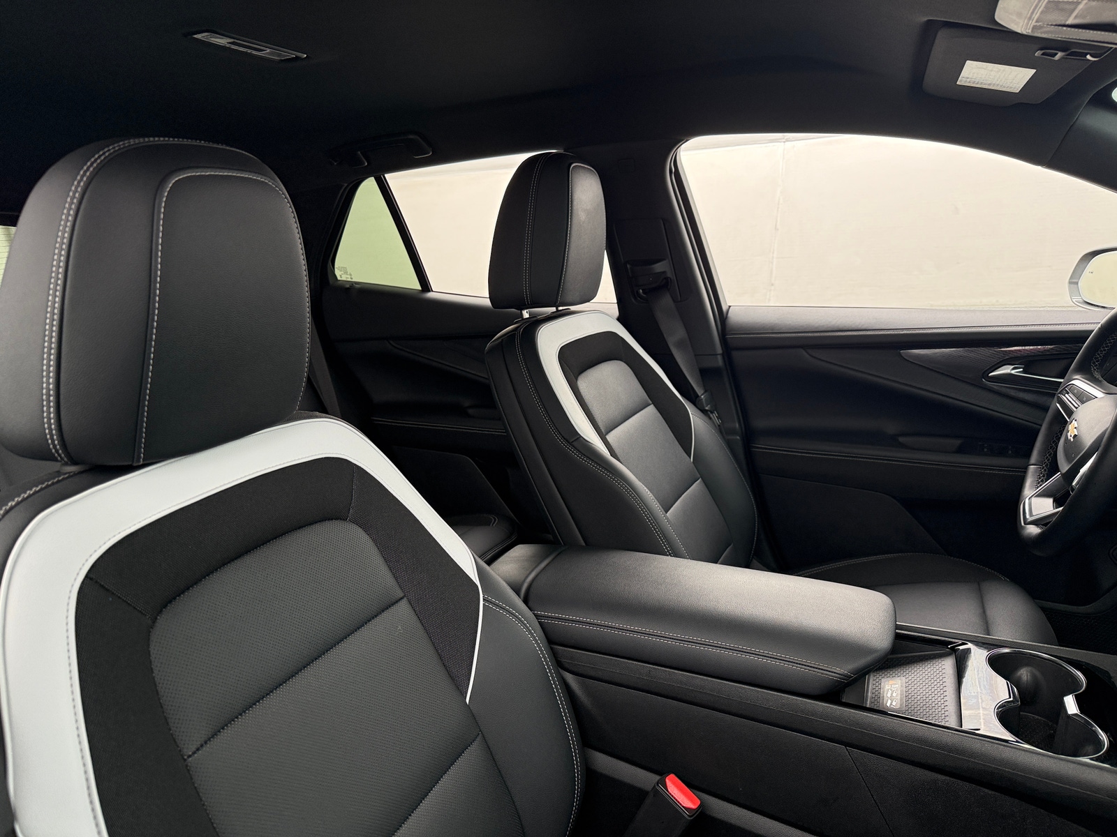 Thumbnail: 2024 Chevrolet Blazer EV - 2