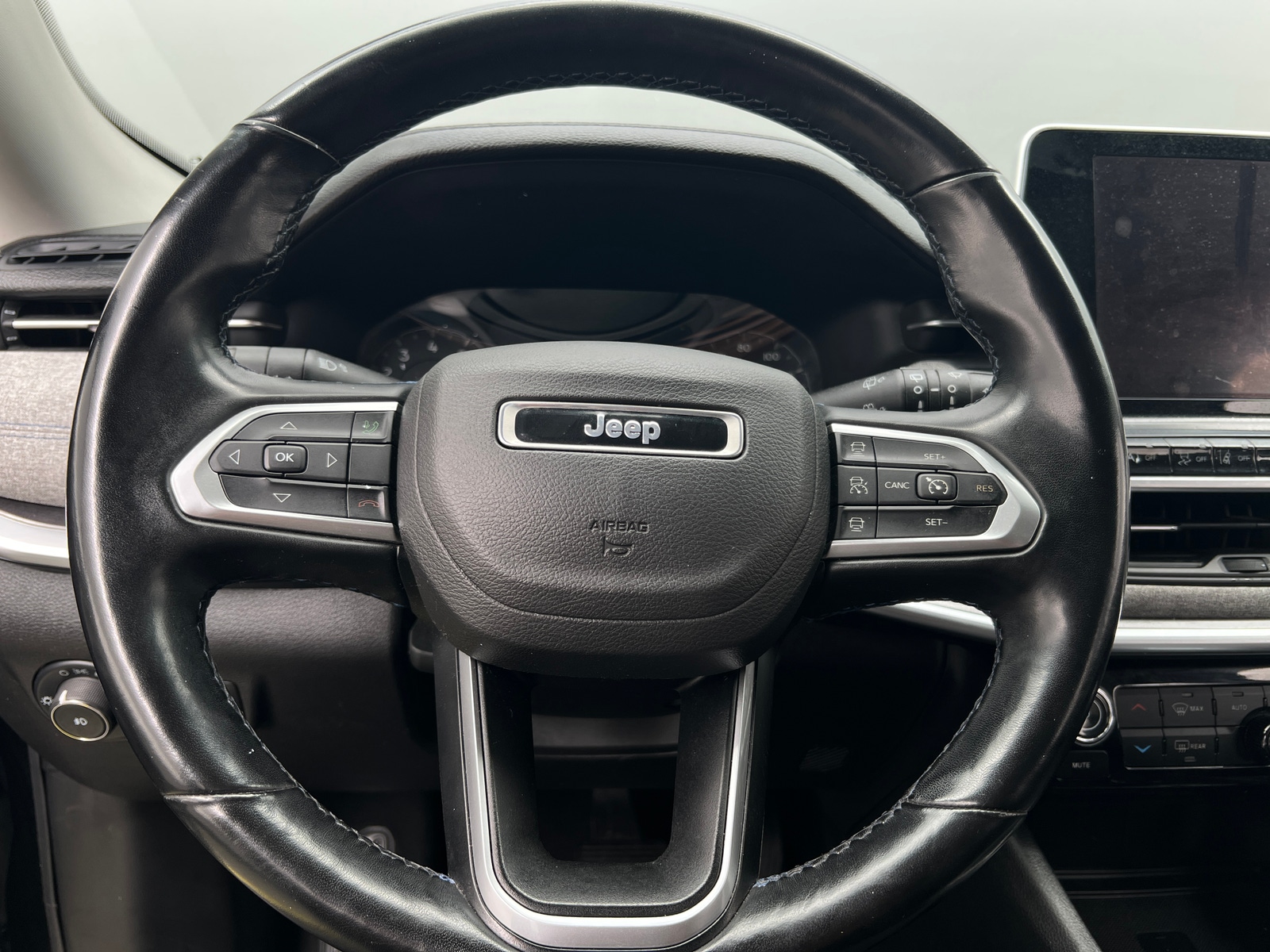 Thumbnail: 2022 Jeep Compass - 4