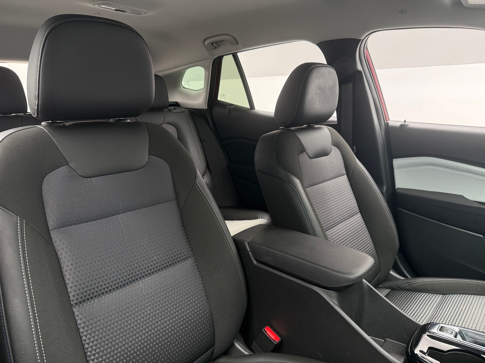 Thumbnail: 2025 Chevrolet Trax - 2