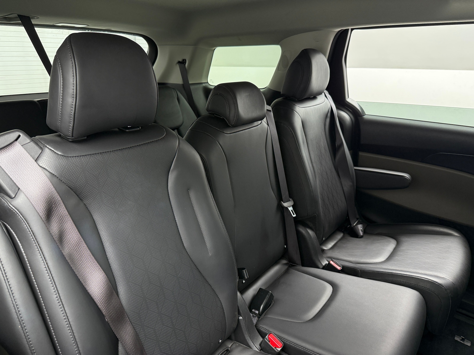 Thumbnail: 2025 Kia Carnival - 5