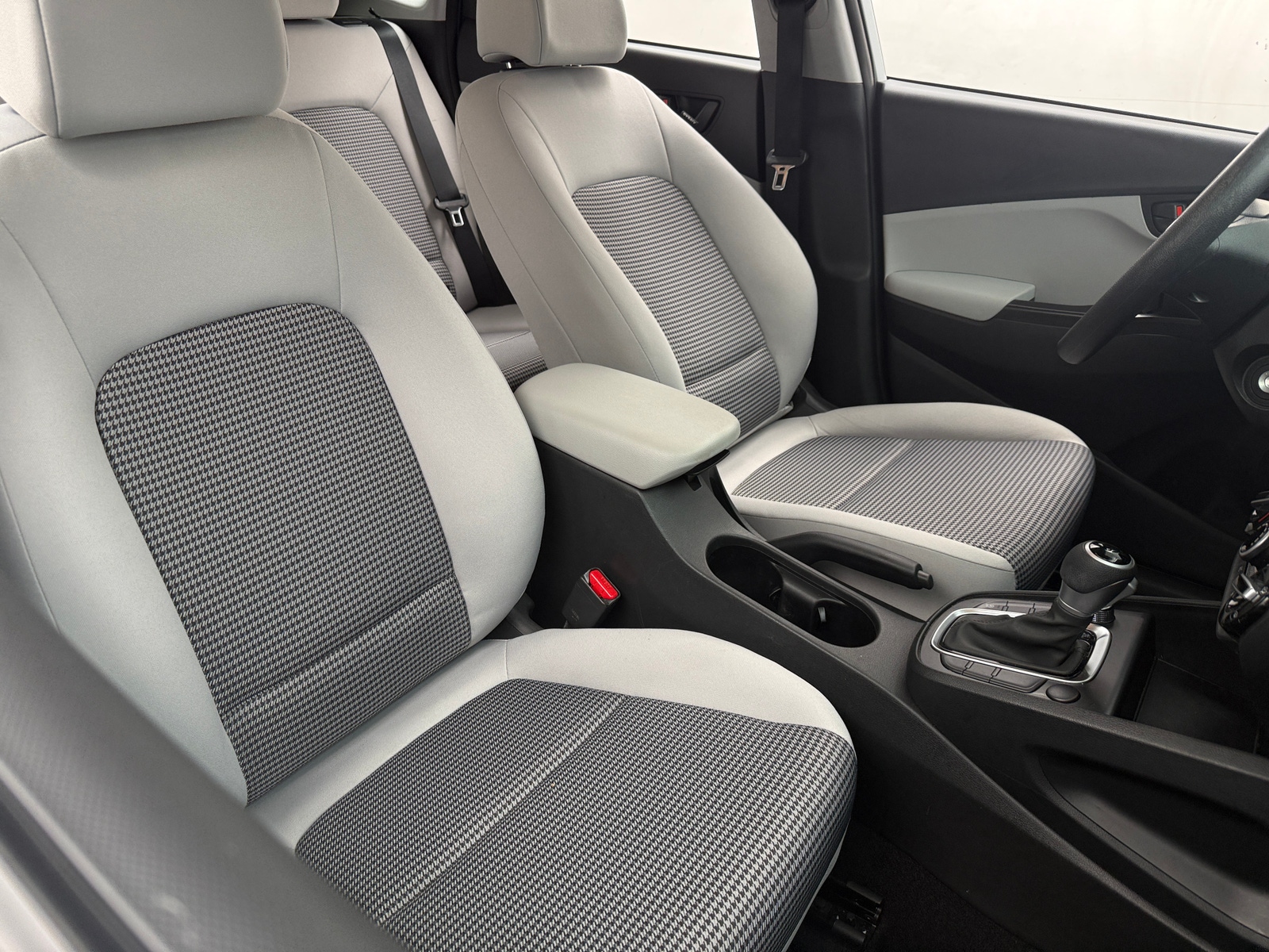 Thumbnail: 2023 Hyundai Kona - 2