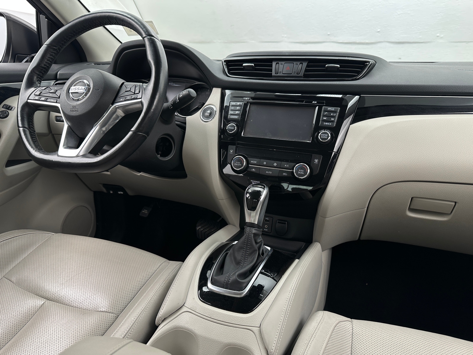 Thumbnail: 2018 Nissan Rogue Sport - 2