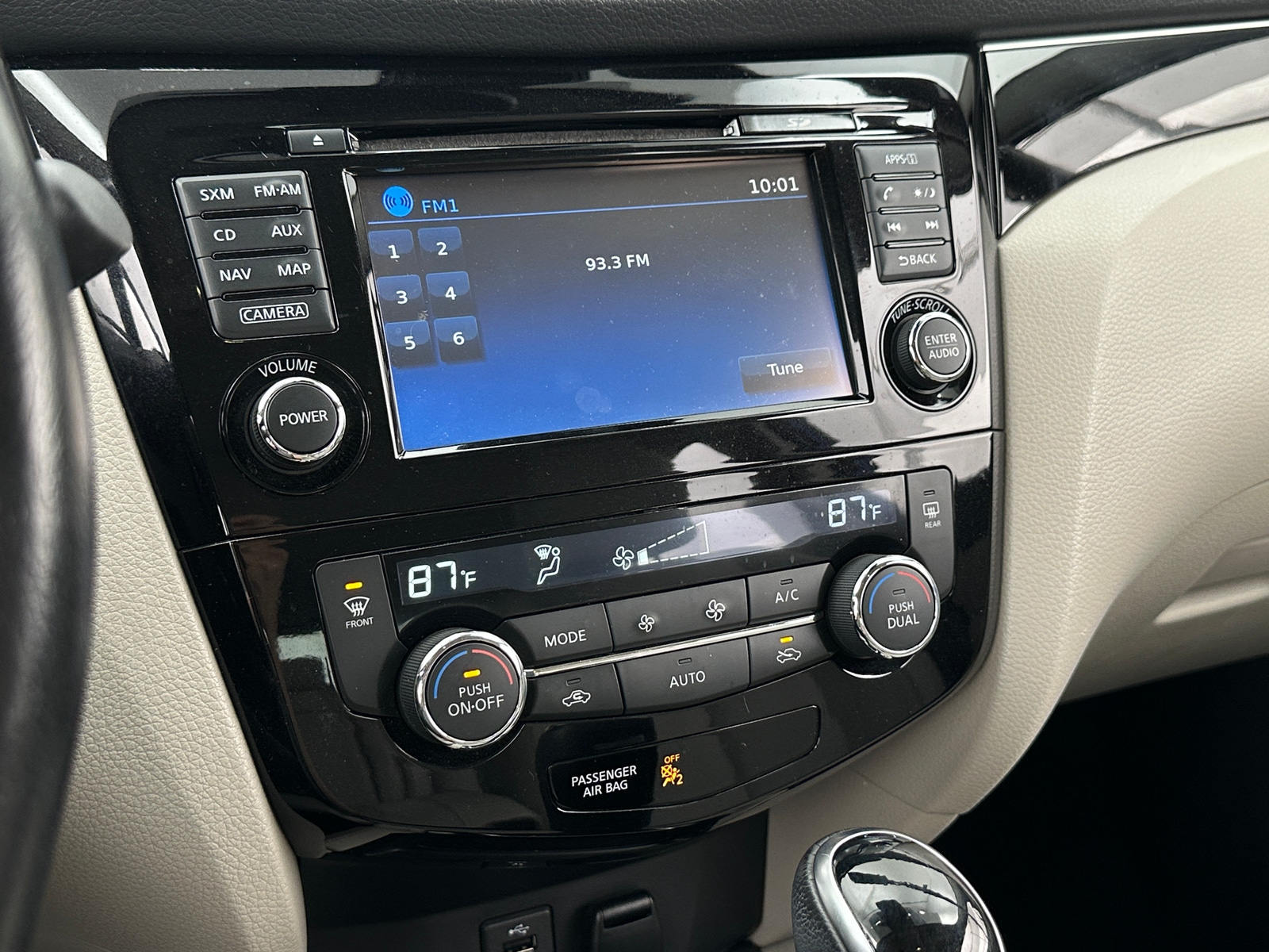 Thumbnail: 2018 Nissan Rogue Sport - 3