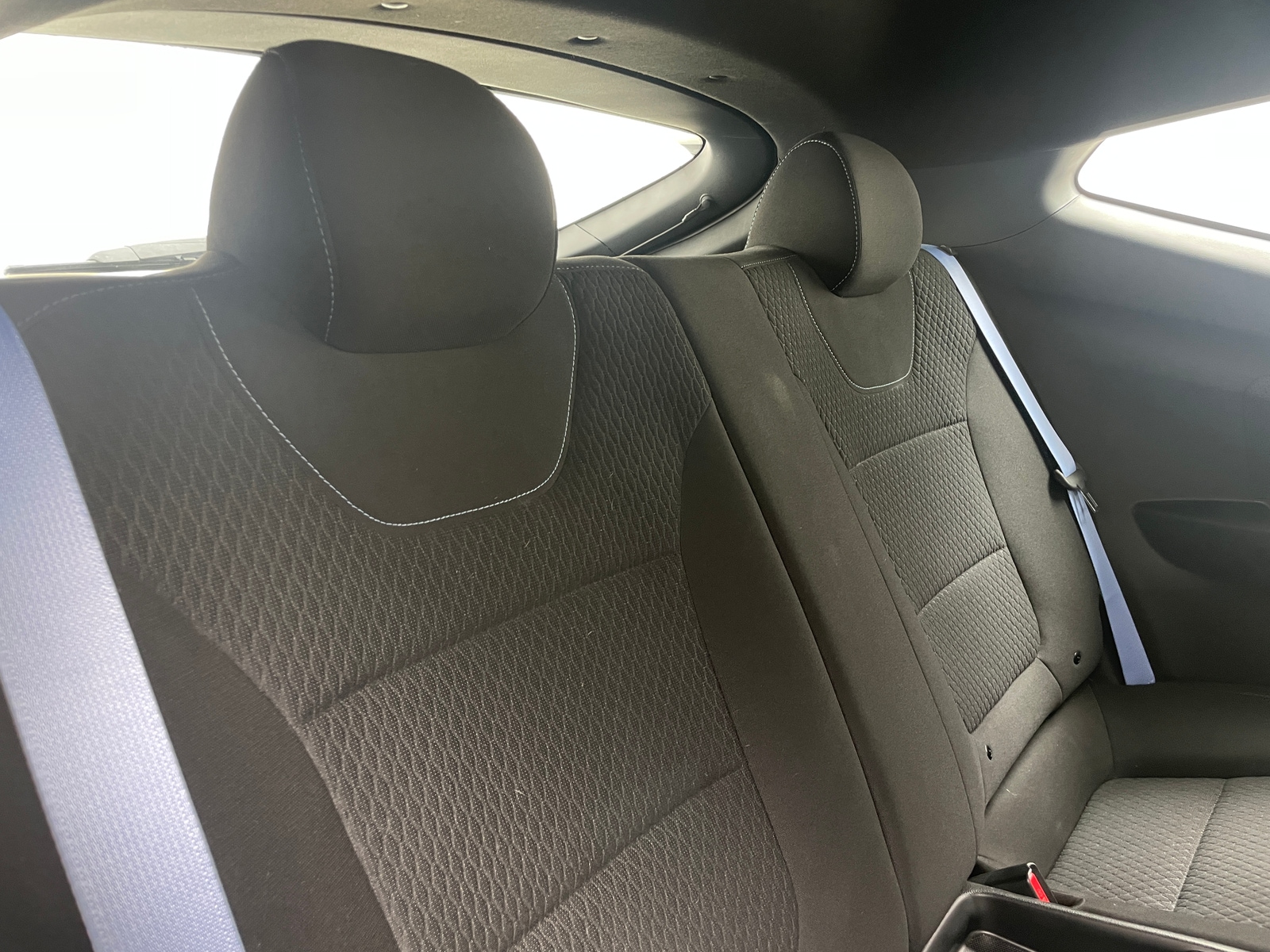 Thumbnail: 2020 Hyundai Veloster - 6