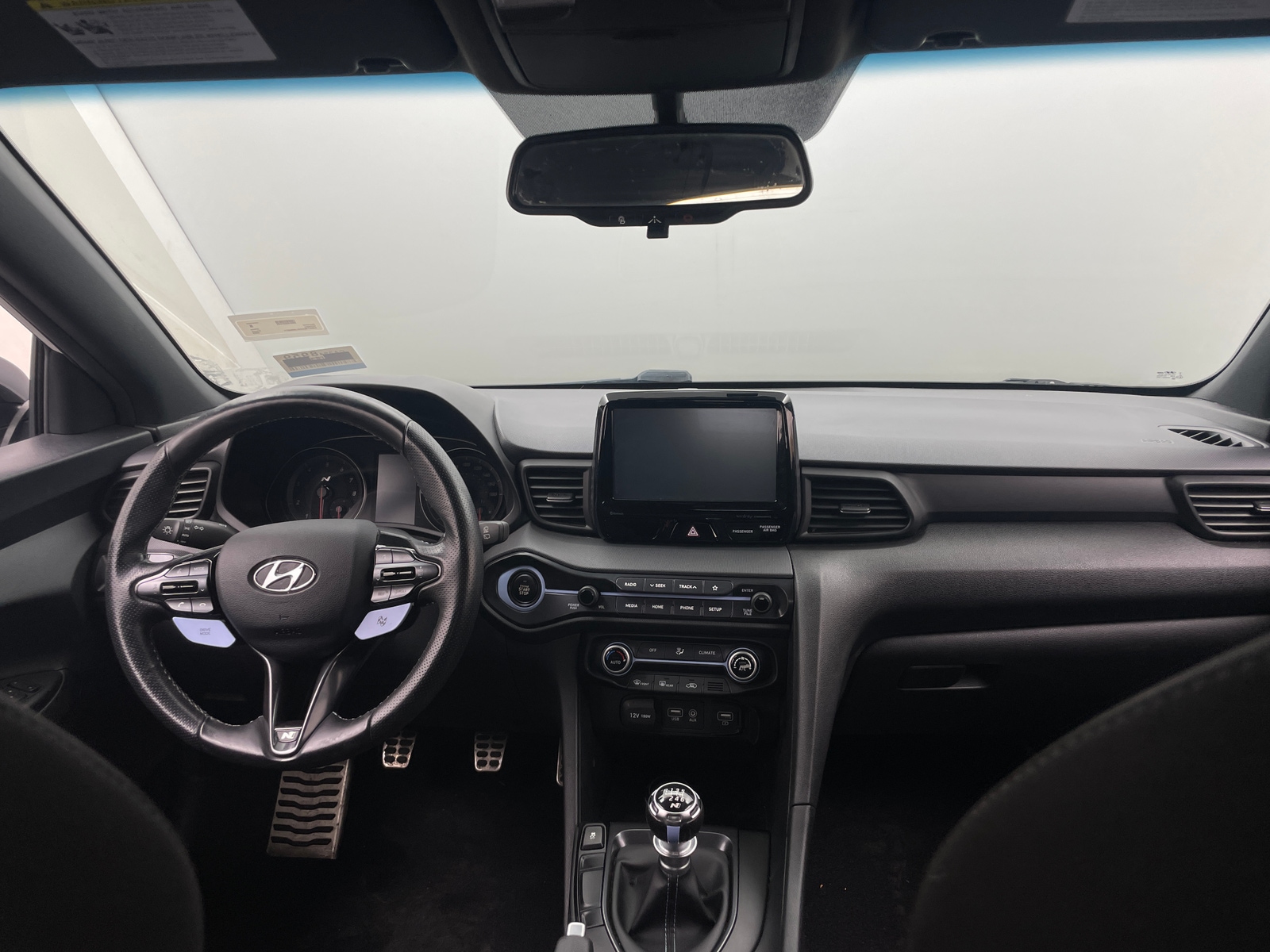 Thumbnail: 2020 Hyundai Veloster - 3