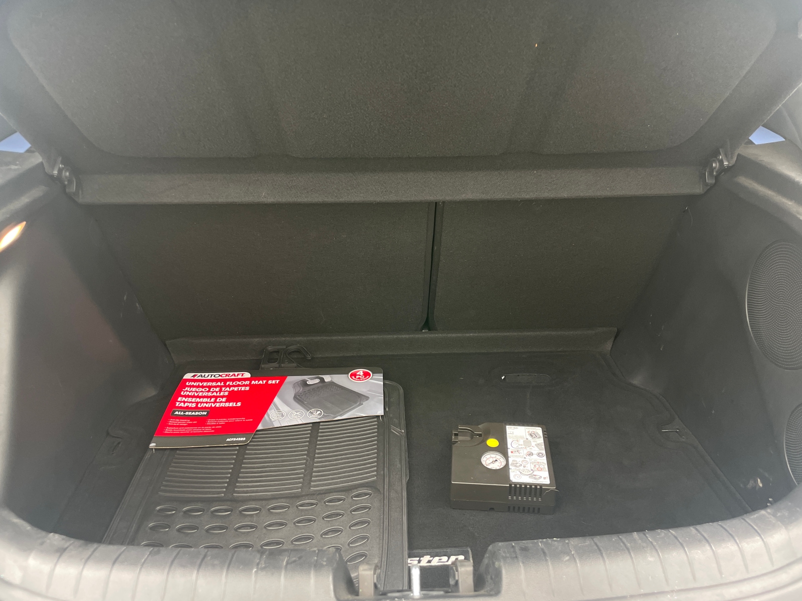 Thumbnail: 2020 Hyundai Veloster - 7