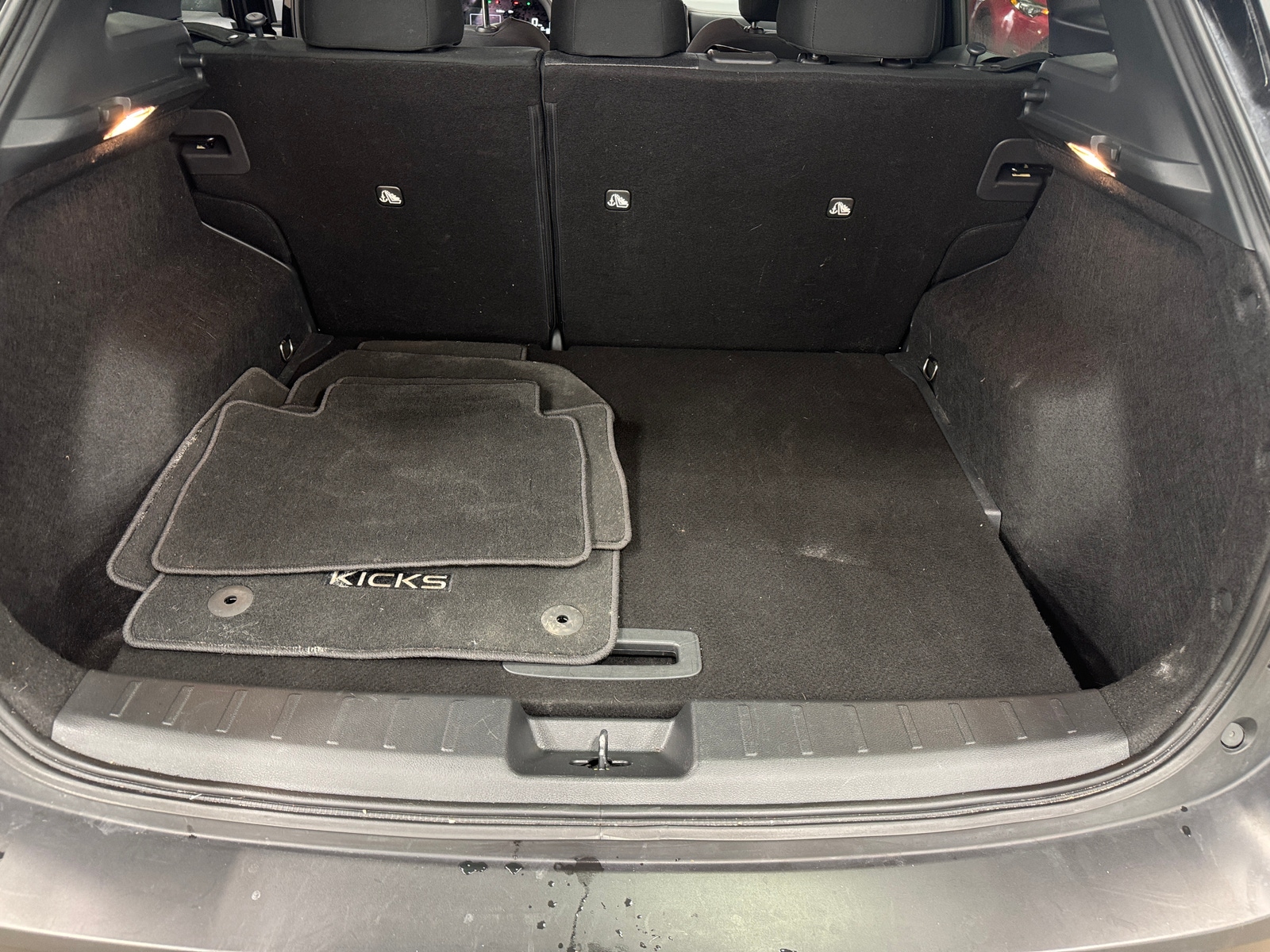 Thumbnail: 2025 Nissan Kicks - 7