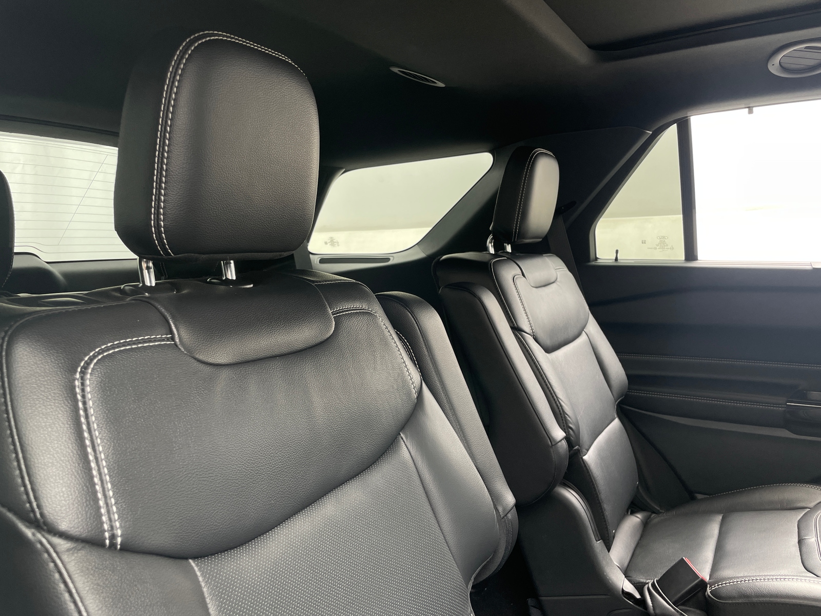 Thumbnail: 2021 Ford Explorer - 5