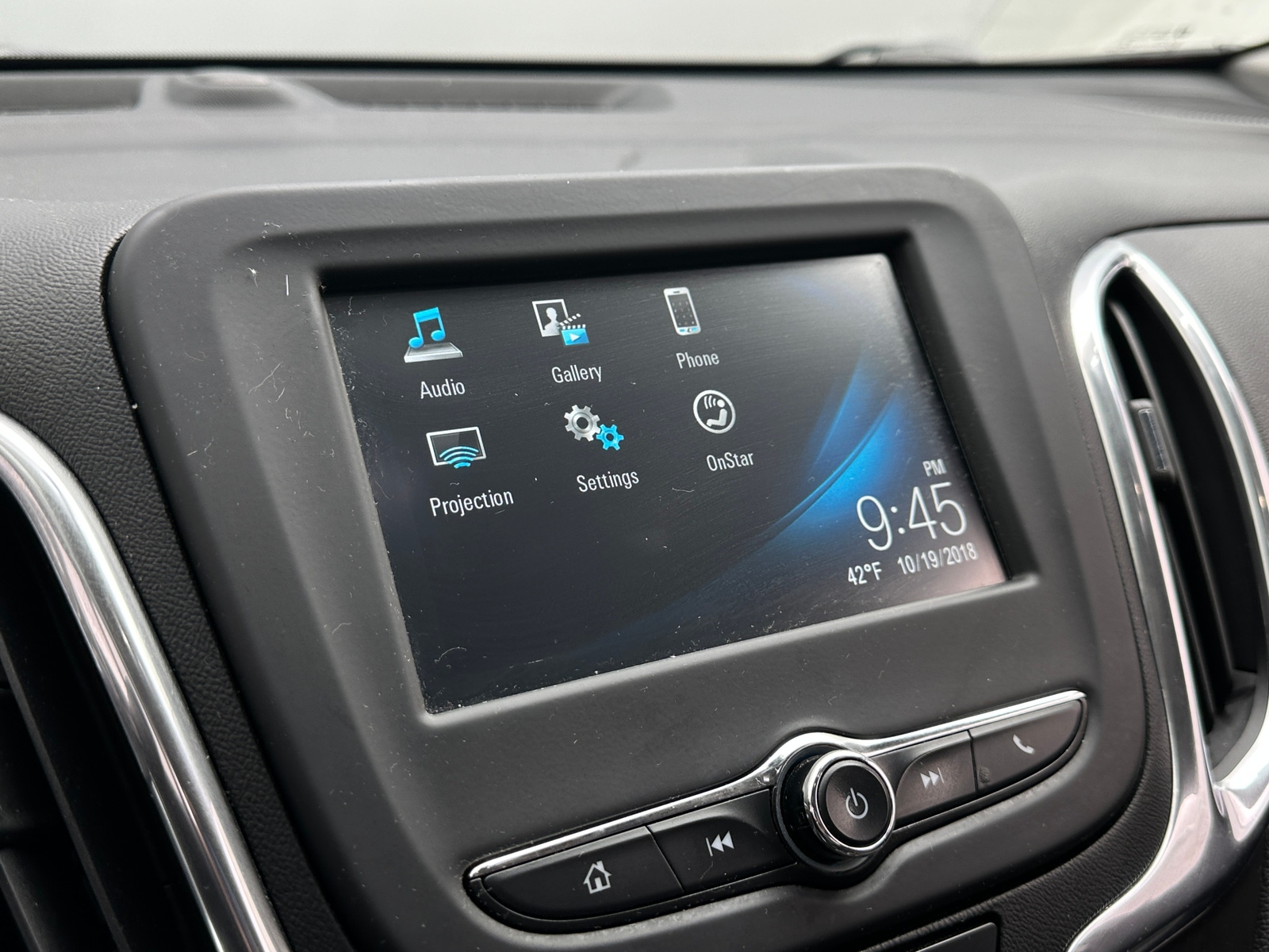 Thumbnail: 2018 Chevrolet Equinox - 4