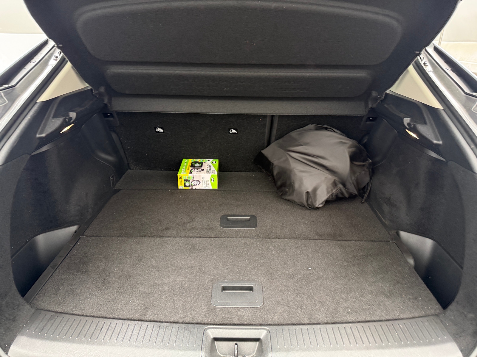 Thumbnail: 2023 Nissan Ariya - 6