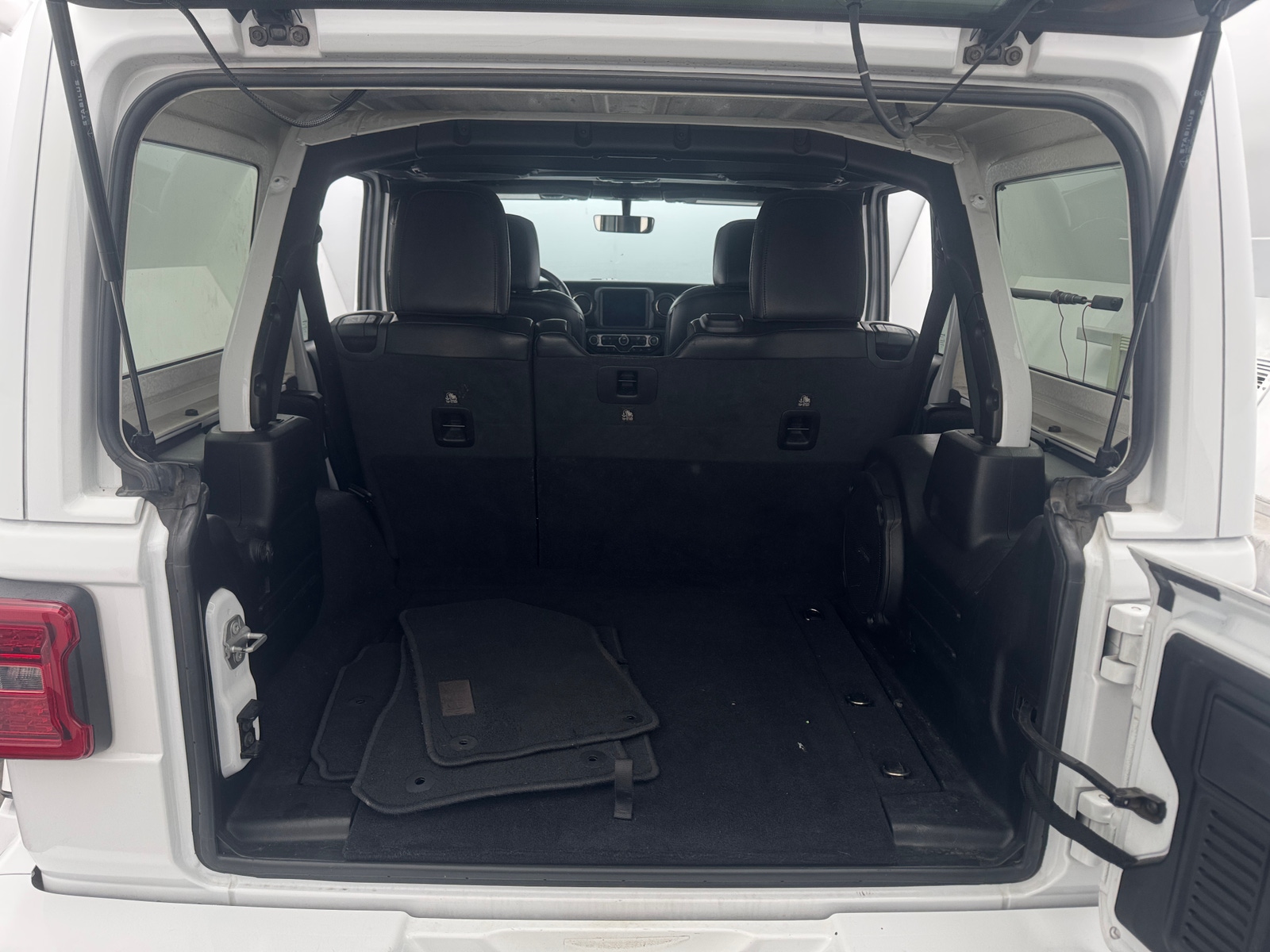 Thumbnail: 2020 Jeep Wrangler - 6