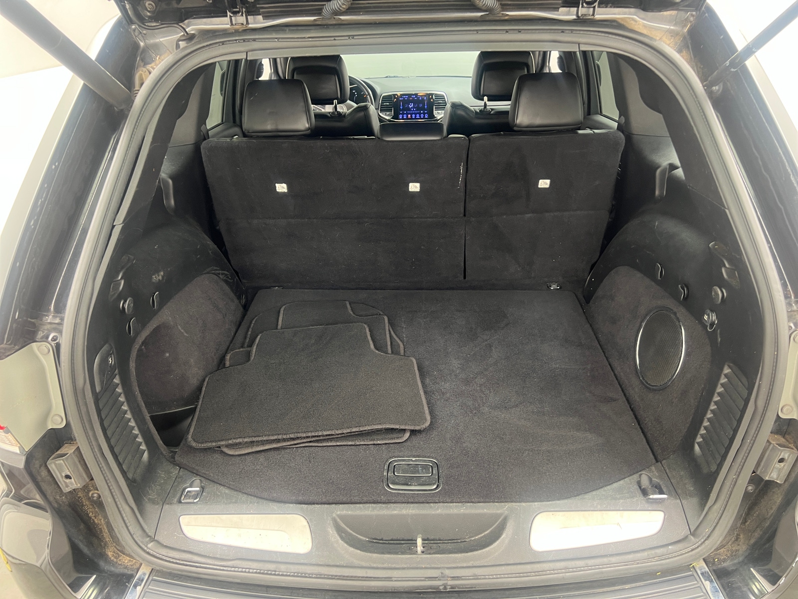 Thumbnail: 2019 Jeep Grand Cherokee - 6