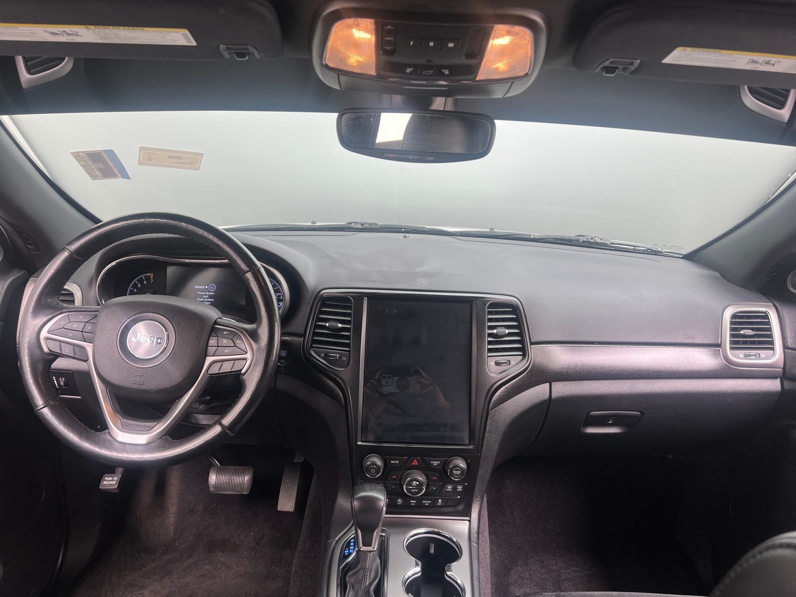 Thumbnail: 2018 Jeep Grand Cherokee - 3