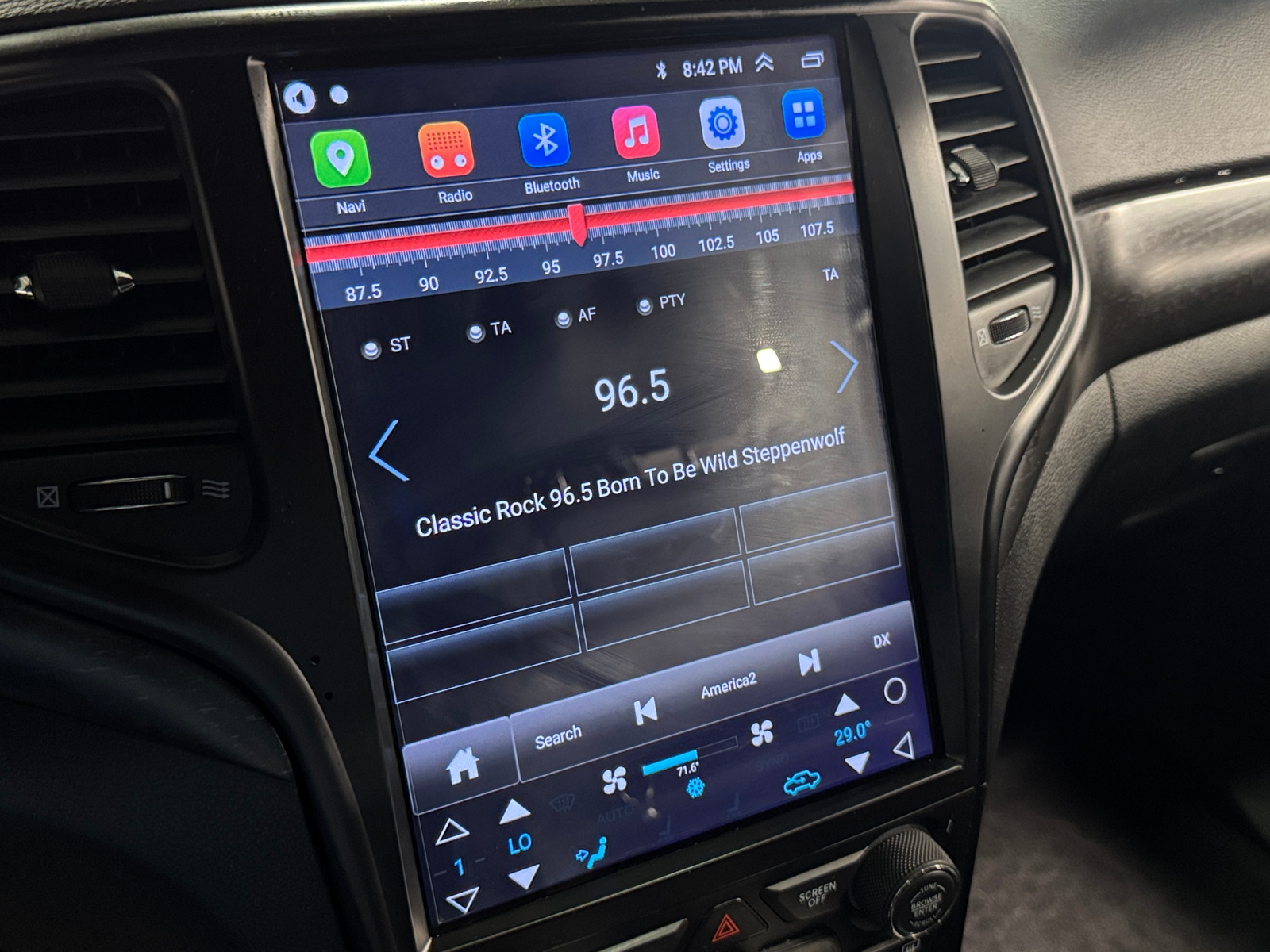 Thumbnail: 2018 Jeep Grand Cherokee - 4