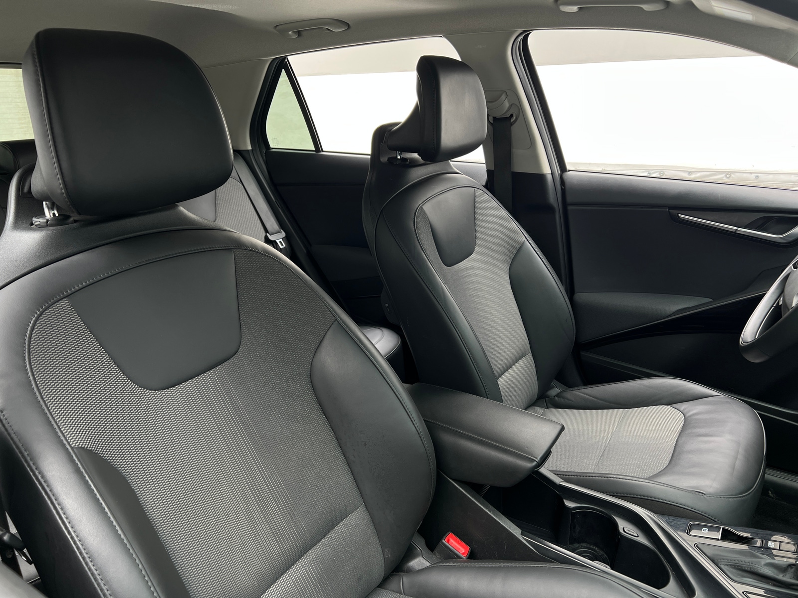 Thumbnail: 2023 Kia Niro - 2