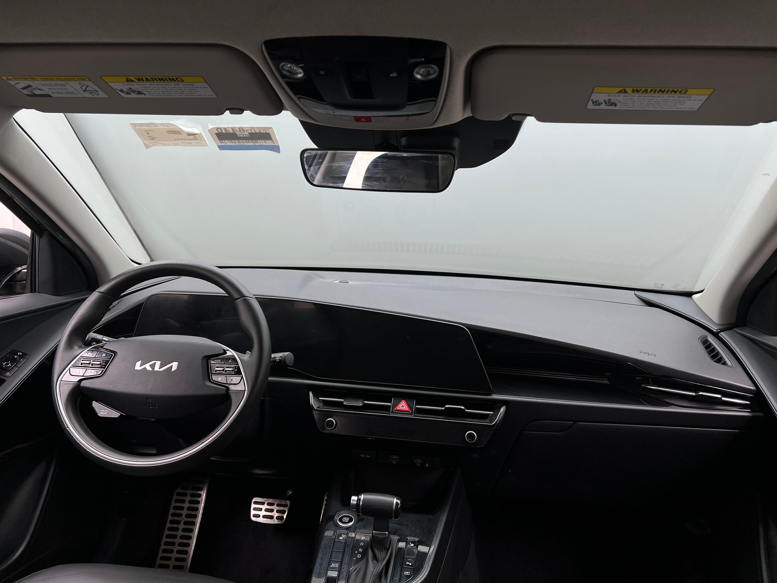 Thumbnail: 2023 Kia Niro - 3